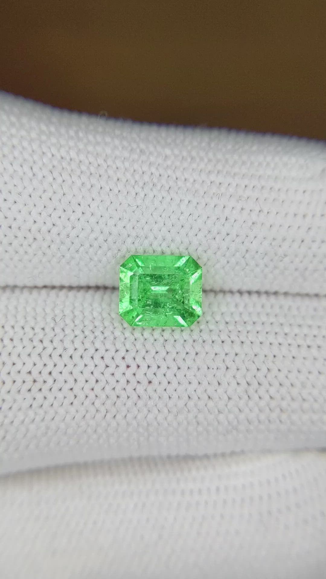 1.38 Ct. Emerald from Colombia Size Video