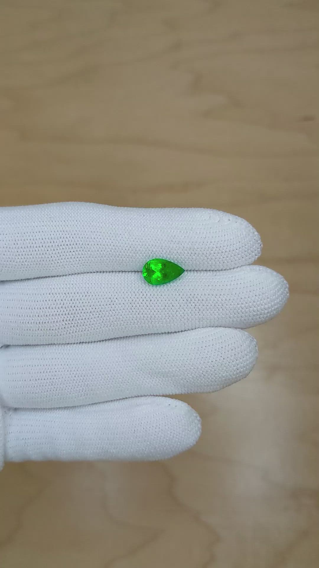 1.52 Ct. Emerald from Colombia Size Video