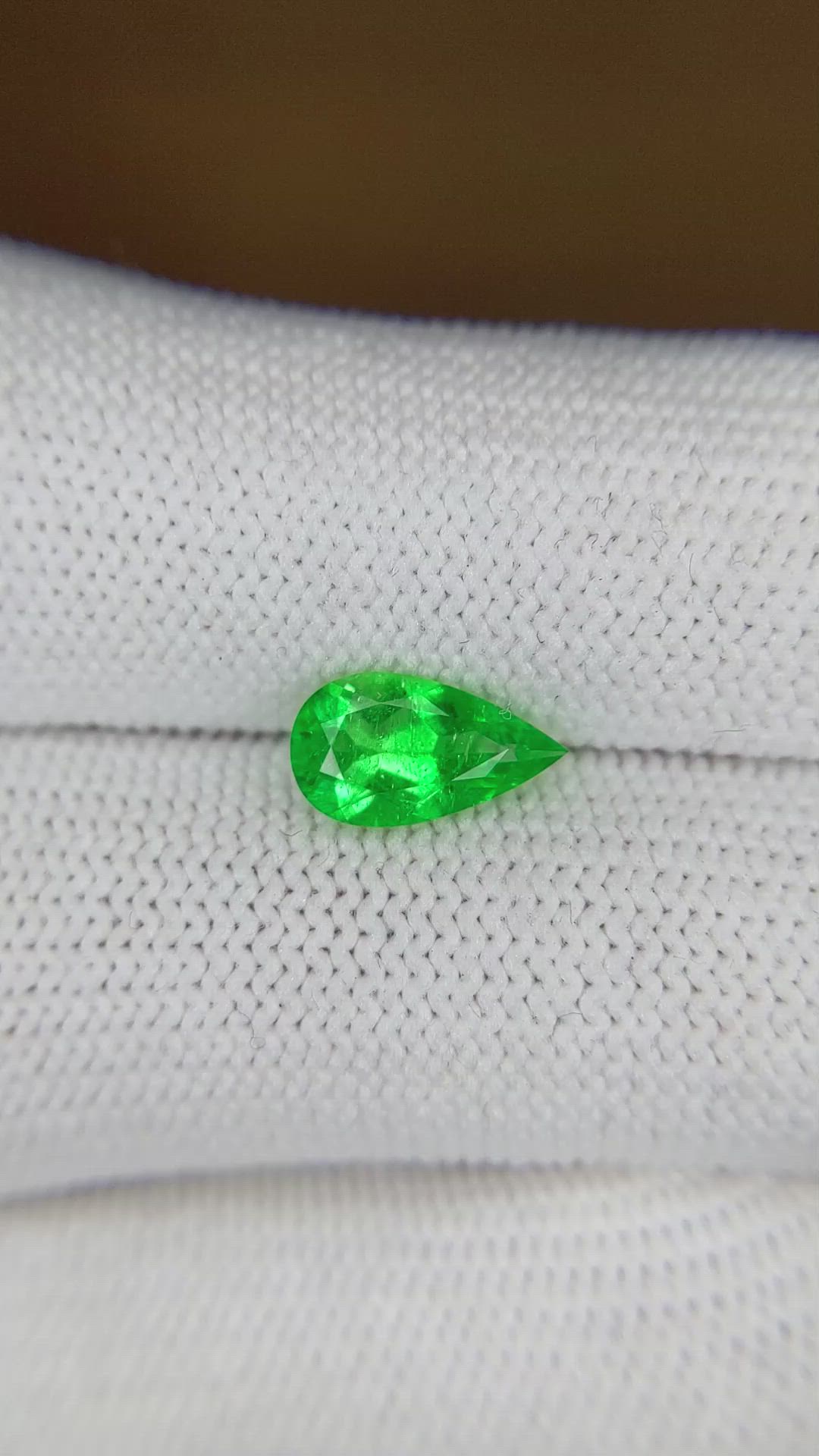 1.04 Ct. Emerald from Colombia Size Video