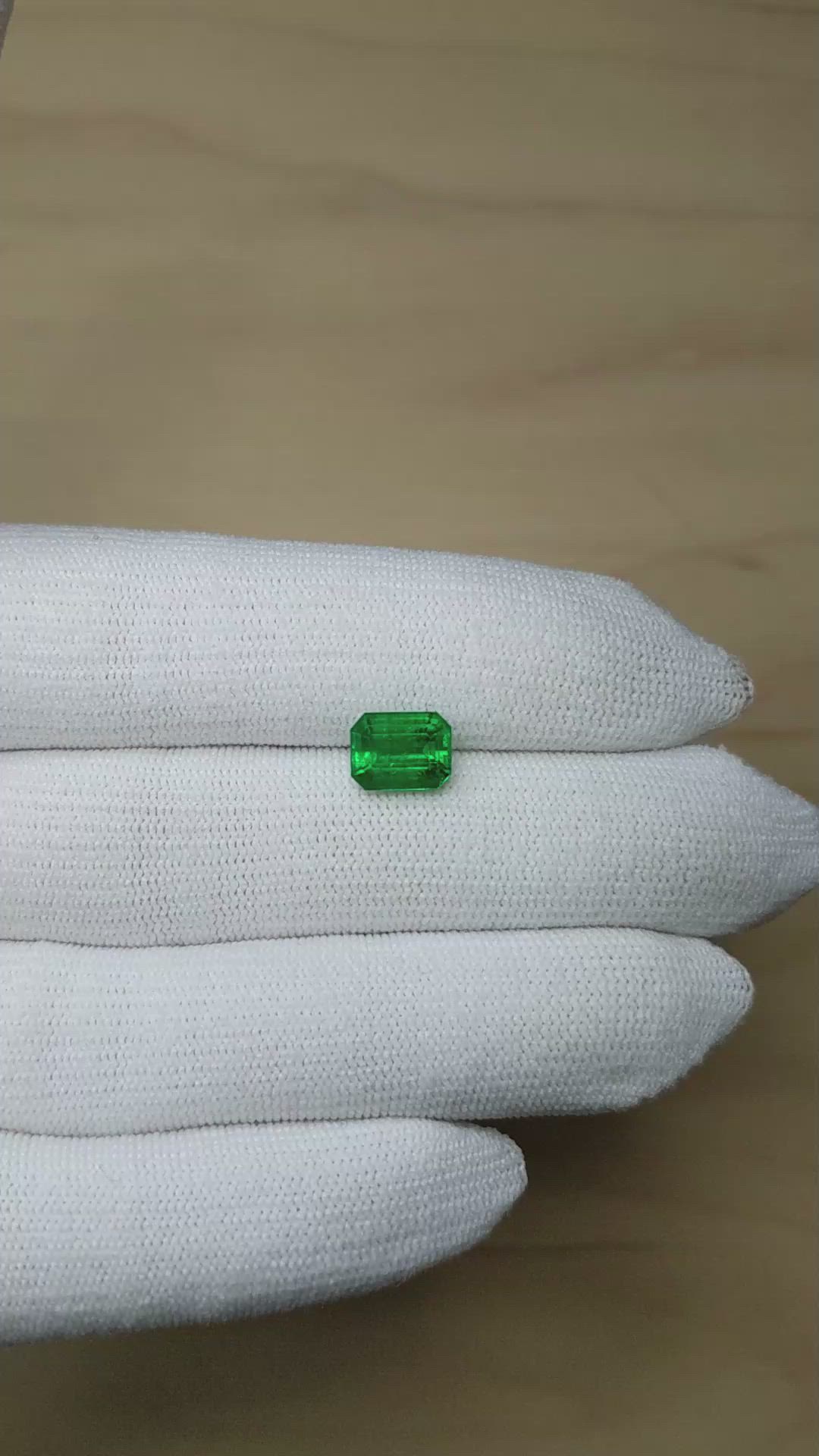 2.26 Ct. Emerald from Zambia Size Video