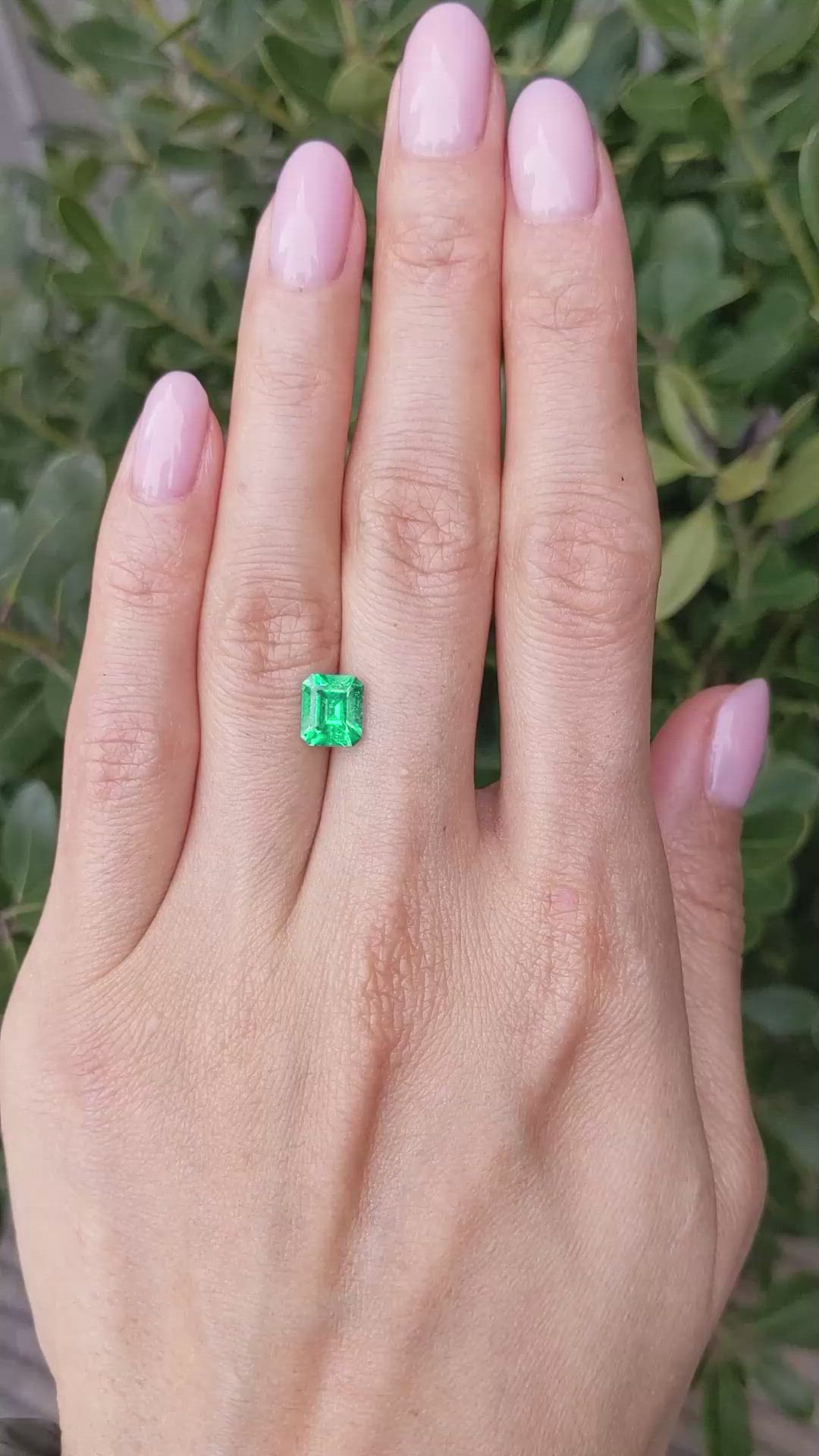 1.30 Ct. Emerald from Colombia Size Video