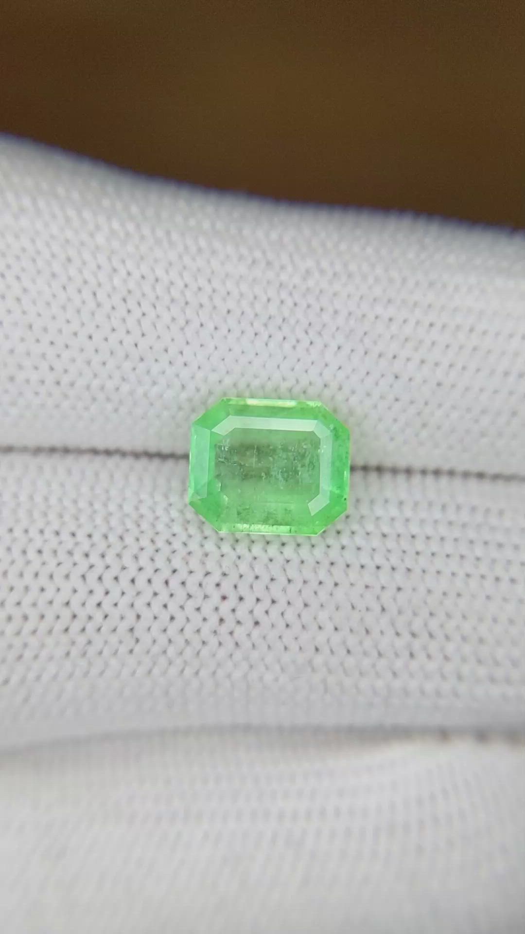 2.35 Ct. Emerald from Colombia Size Video