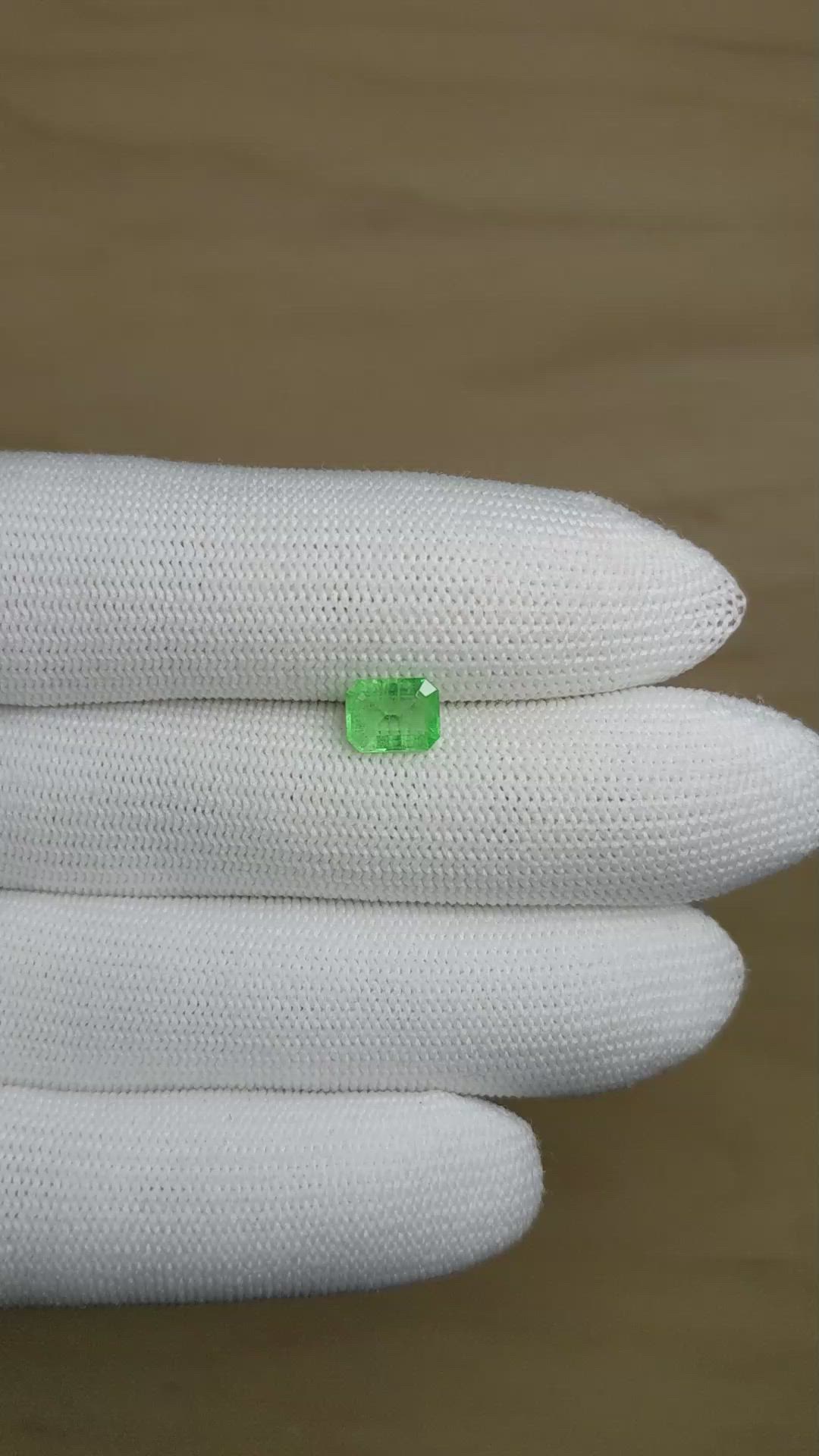 1.31 Ct. Emerald from Colombia Size Video