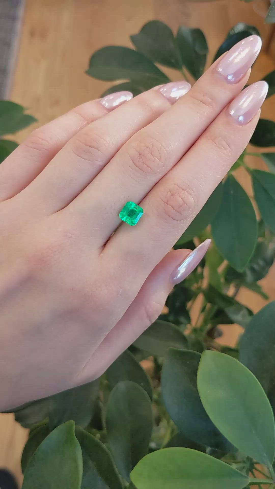 2.27 Ct. Emerald from Colombia Size Video