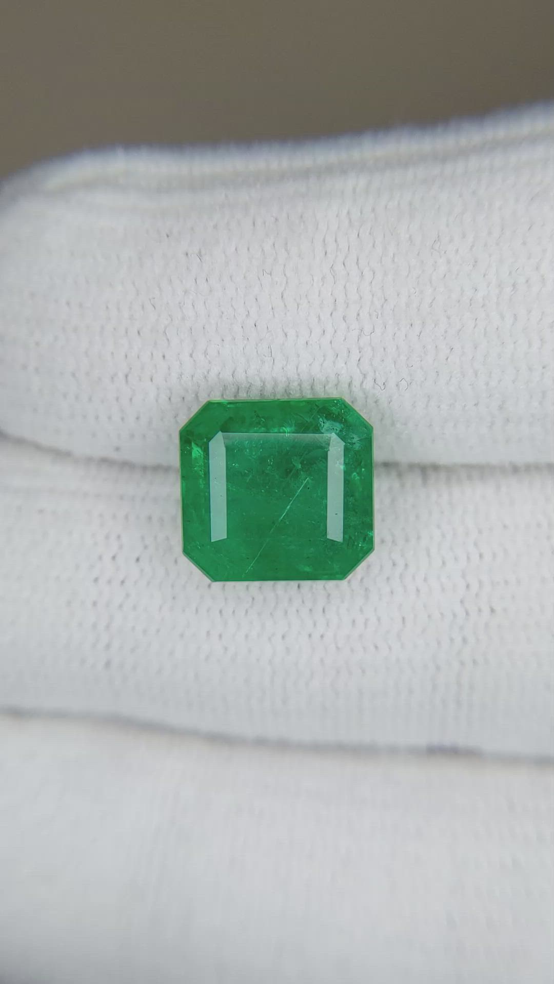 4.90 Ct. Emerald from Zambia Size Video