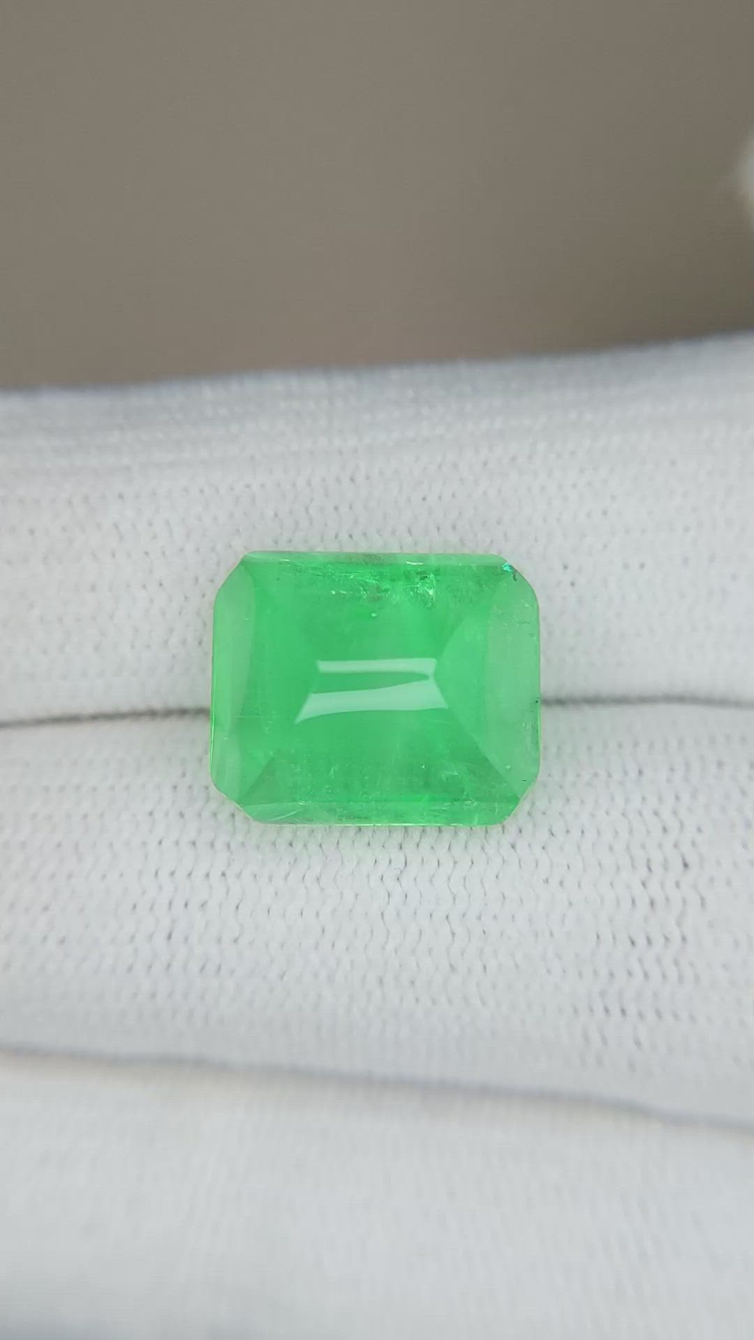 8.60 Ct. Cabochon Emerald from Russia Size Video