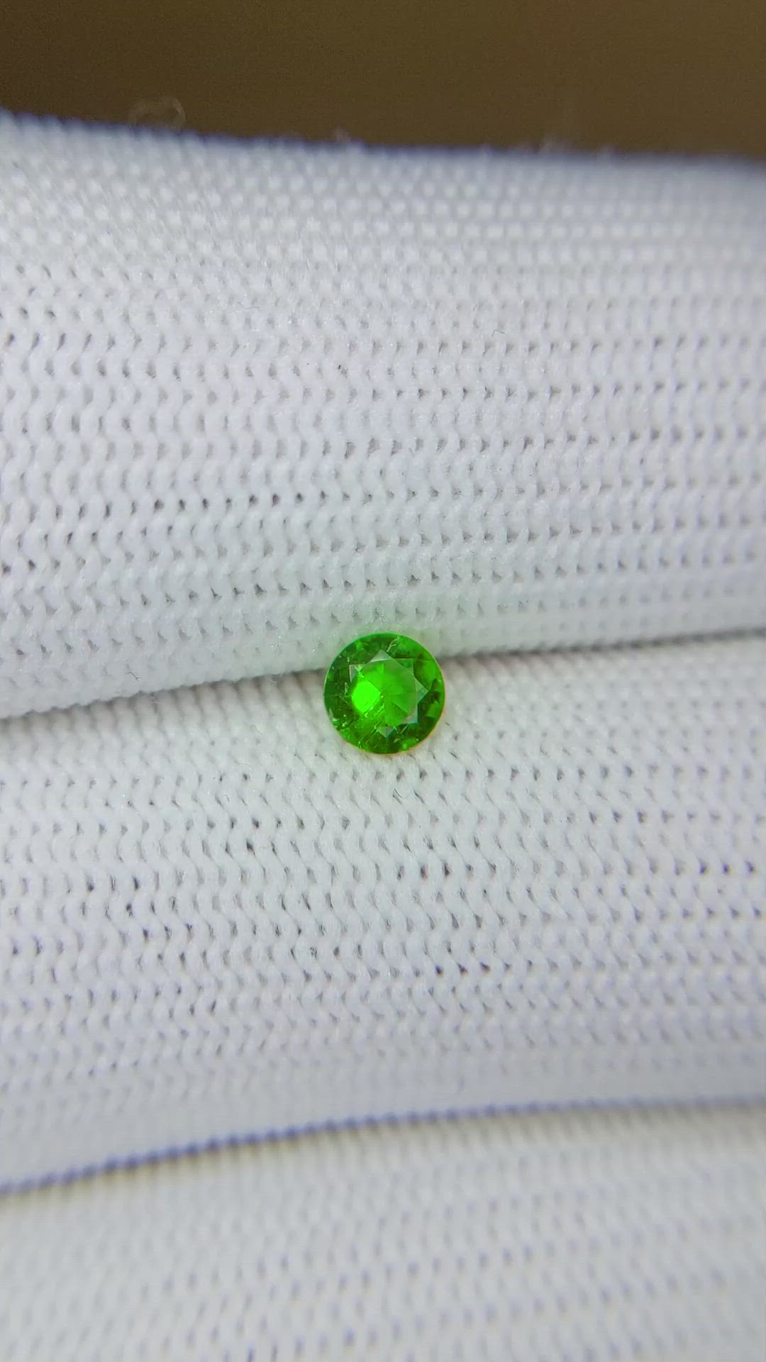 0.27 Ct. Emerald from Afghanistan Size Video
