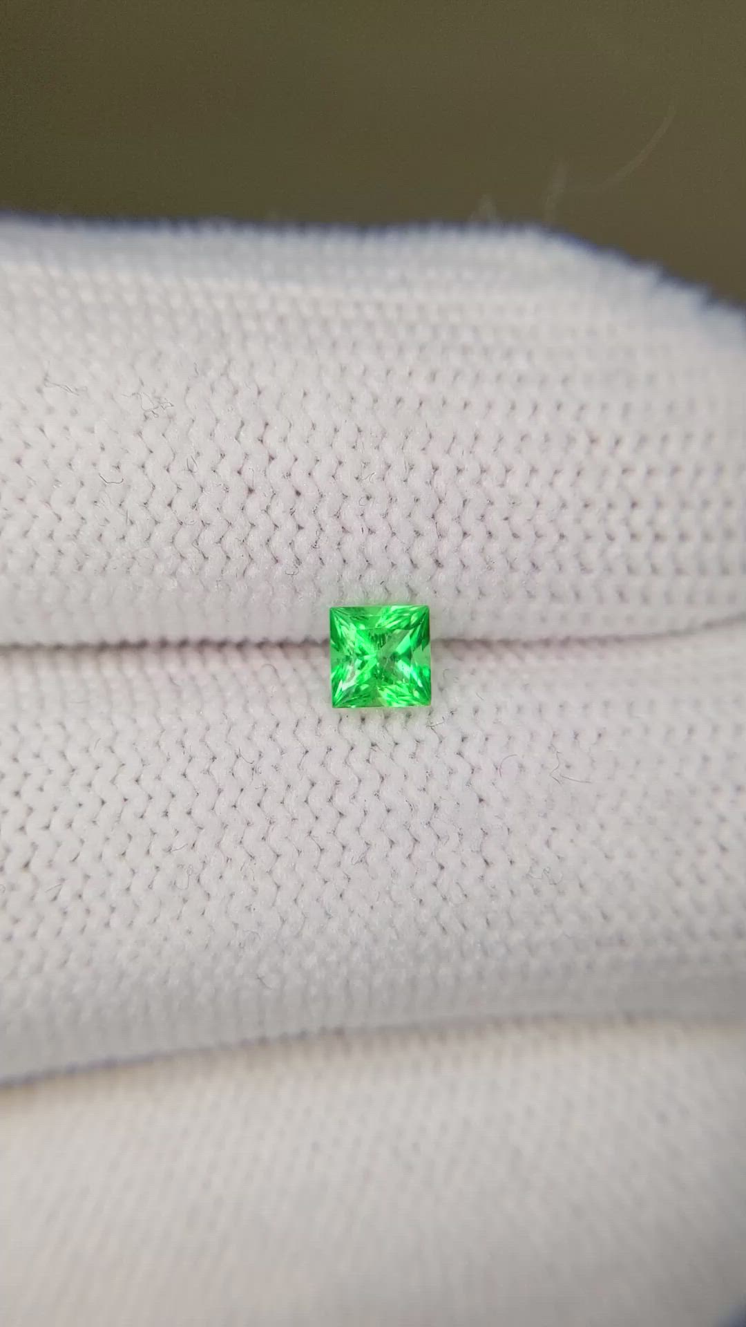 0.21 Ct. Emerald from Afghanistan Size Video
