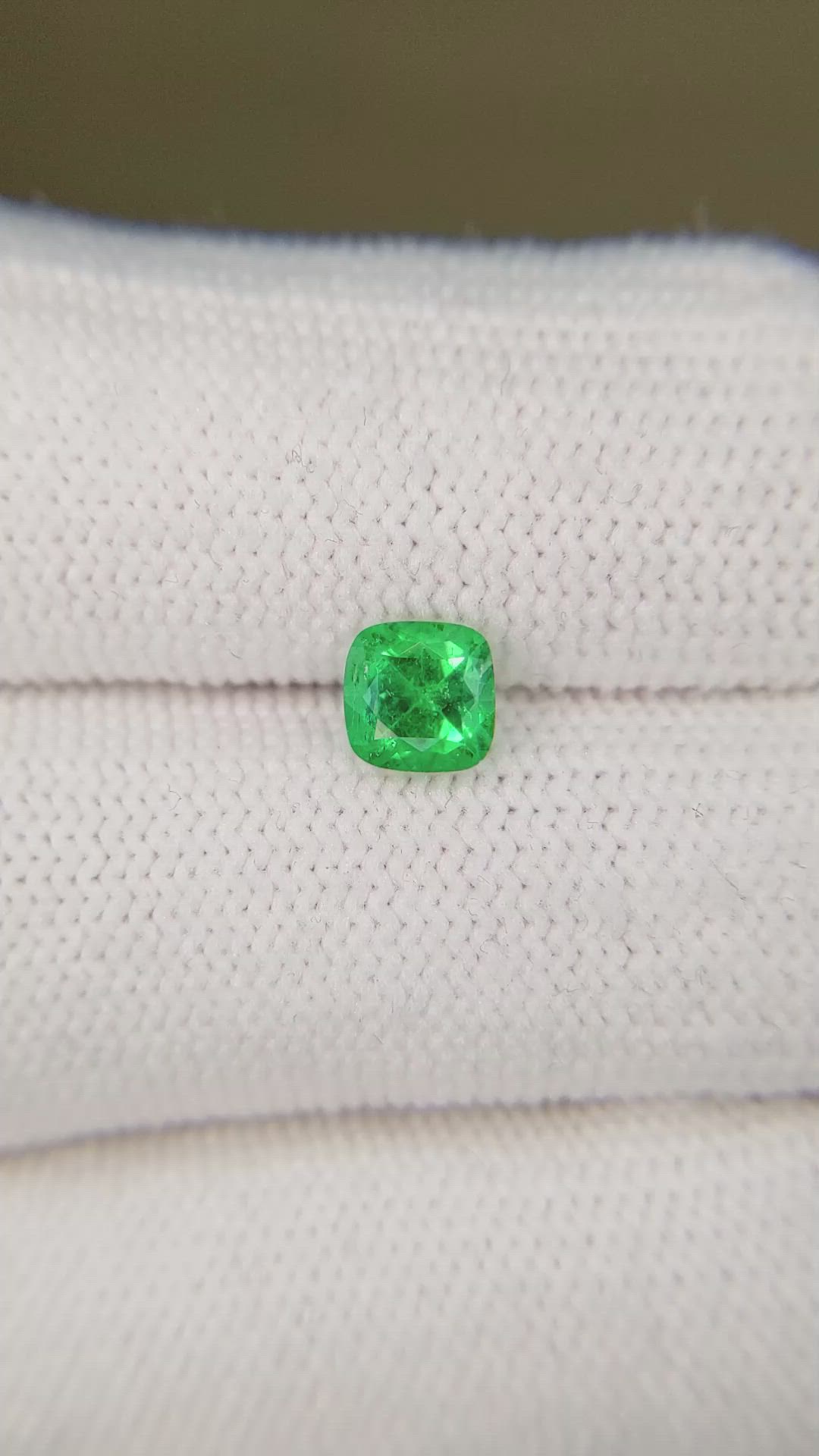 0.70 Ct. Emerald from Afghanistan Size Video