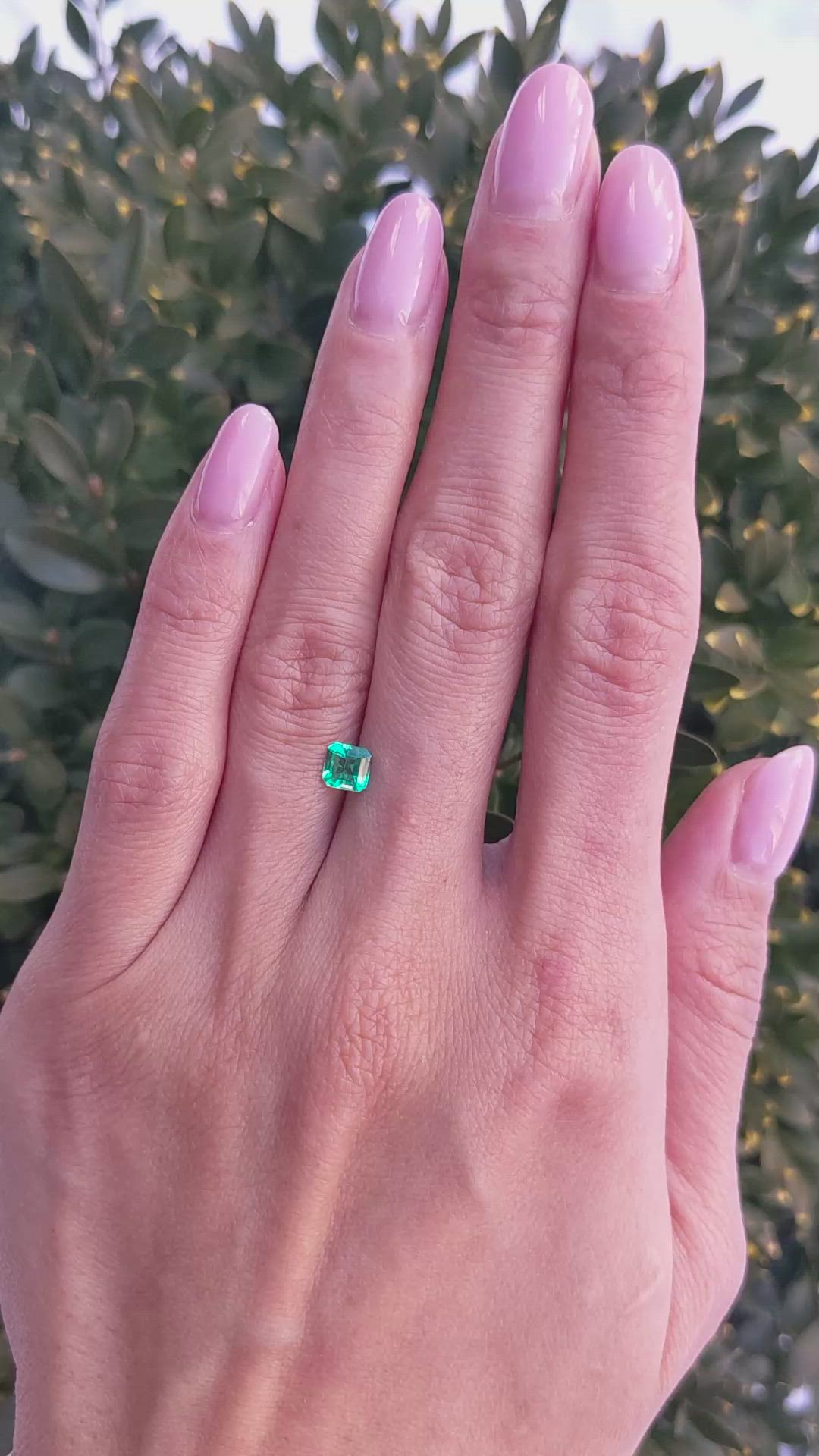 0.46 Ct. Emerald from Afghanistan Size Video