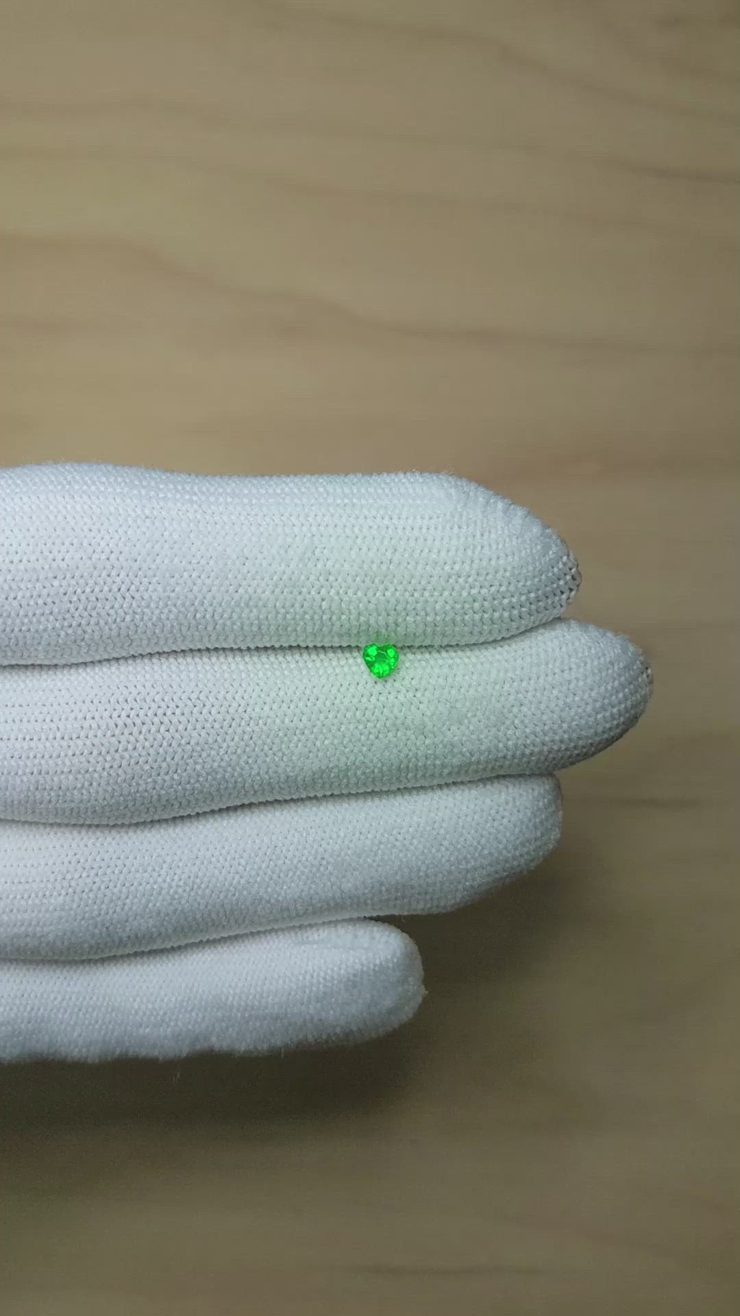 0.15 Ct. Emerald from Afghanistan Size Video