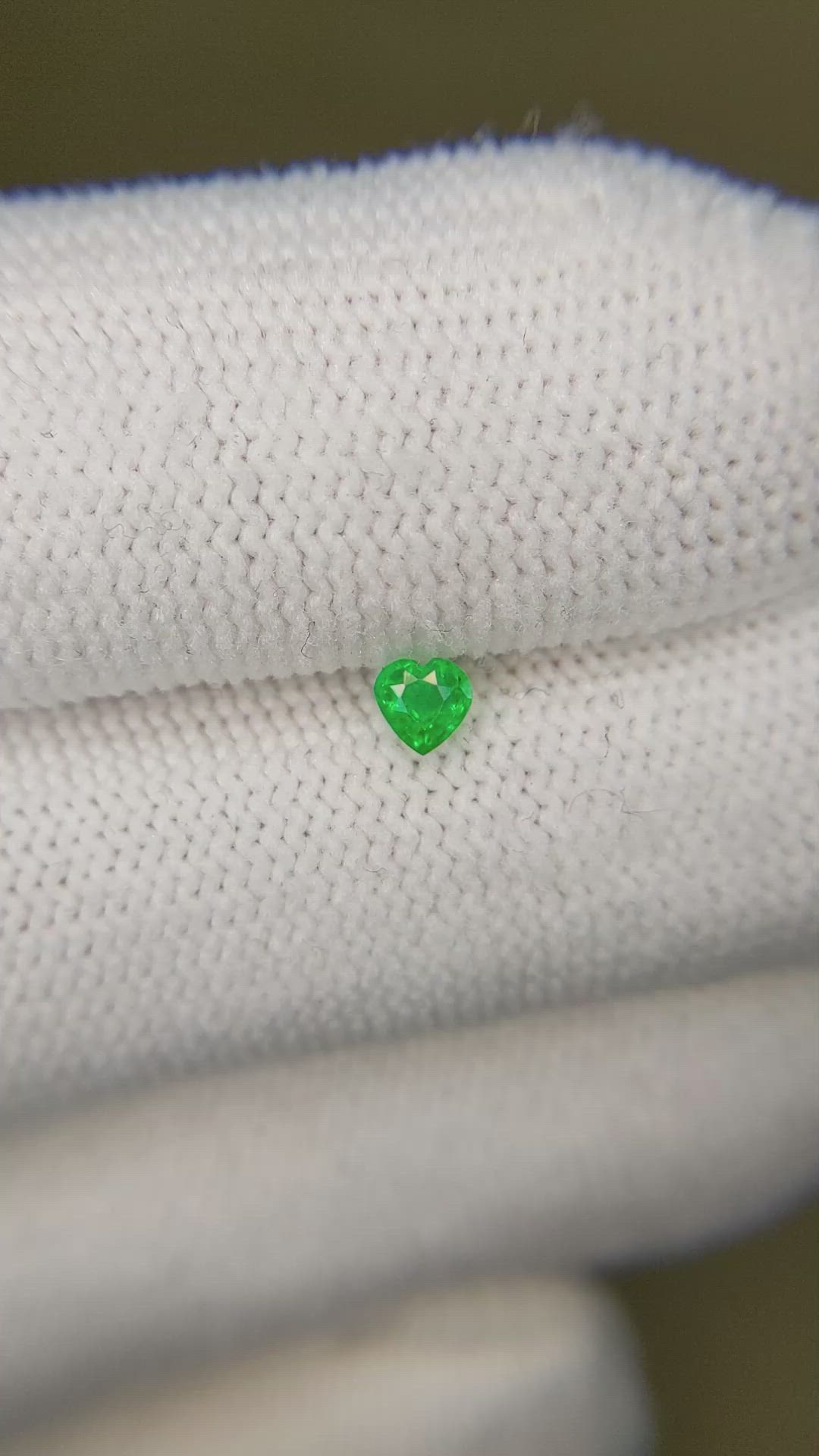 0.15 Ct. Emerald from Afghanistan Size Video