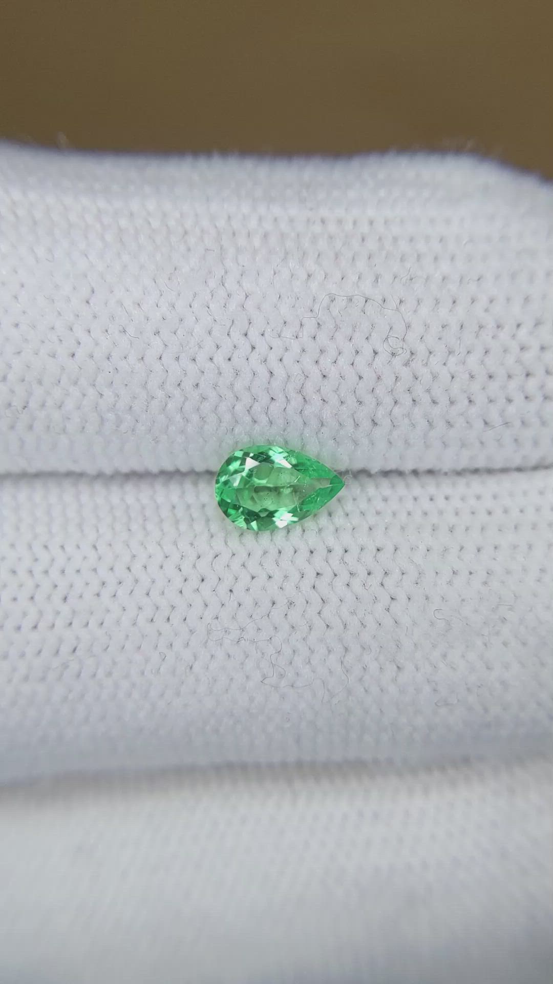 0.46 Ct. Emerald from Afghanistan Size Video