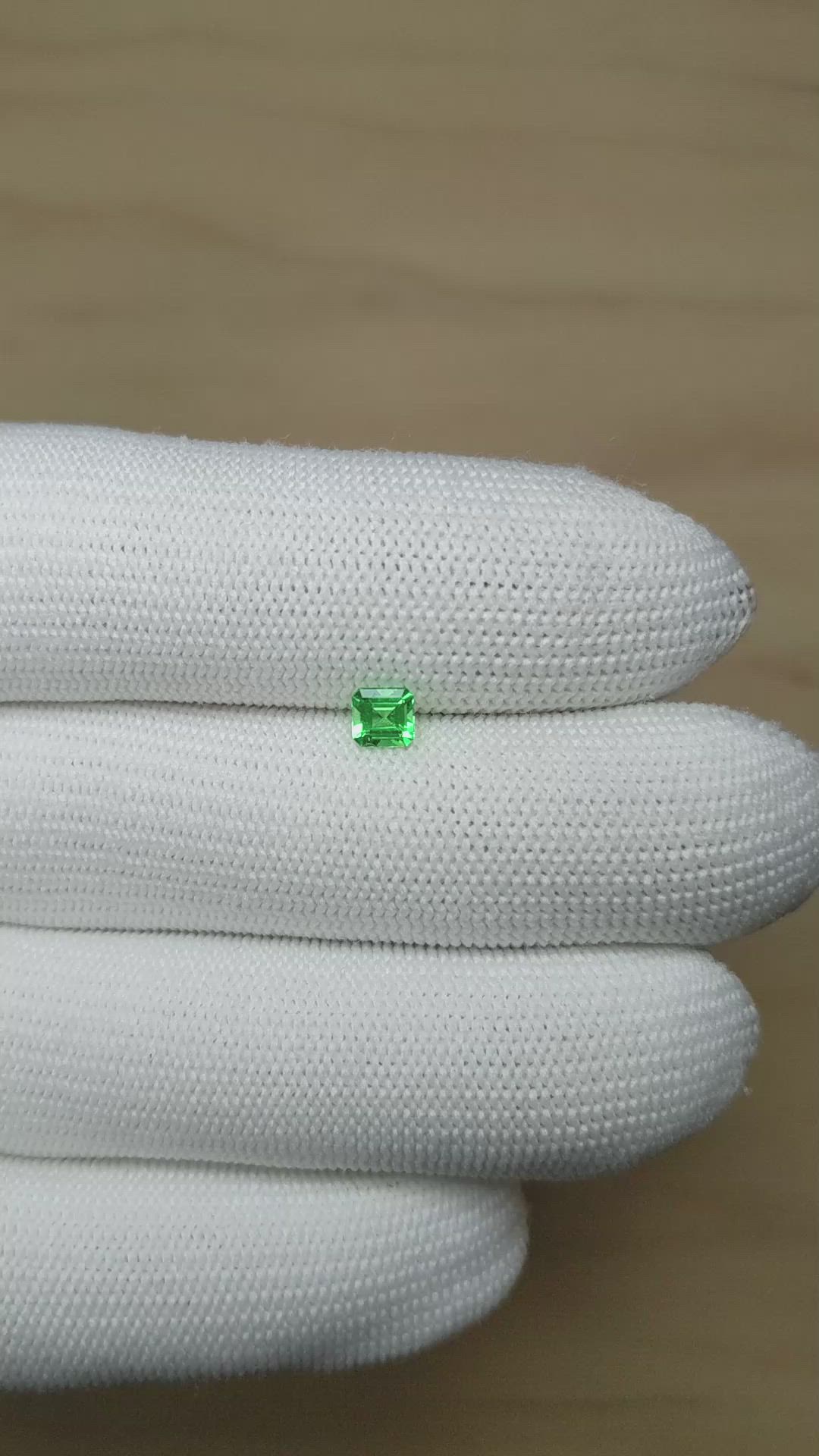 0.35 Ct. Emerald from Afghanistan Size Video
