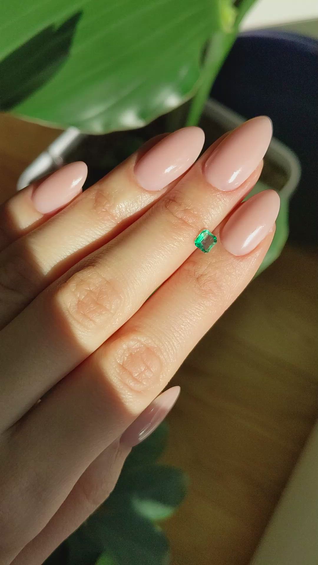 0.42 Ct. Emerald from Colombia Size Video