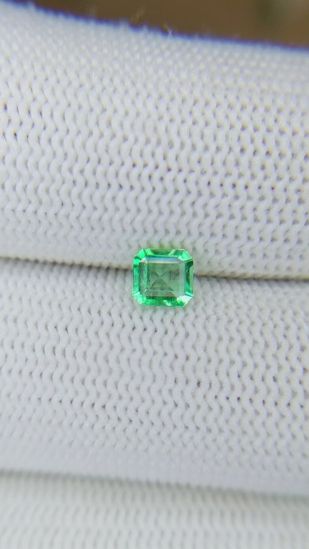 0.42 Ct. Emerald from Colombia Size Video