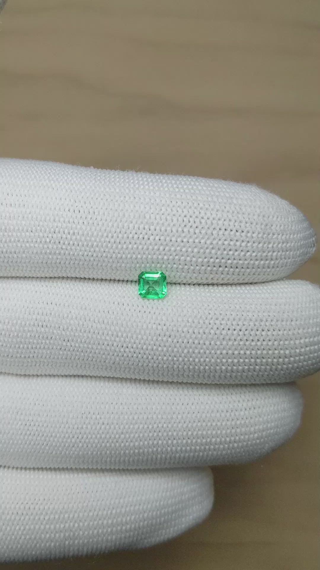 0.42 Ct. Emerald from Colombia Size Video