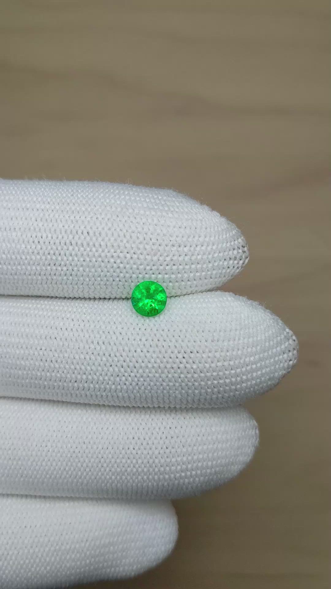 0.55 Ct. Emerald from Afghanistan Size Video