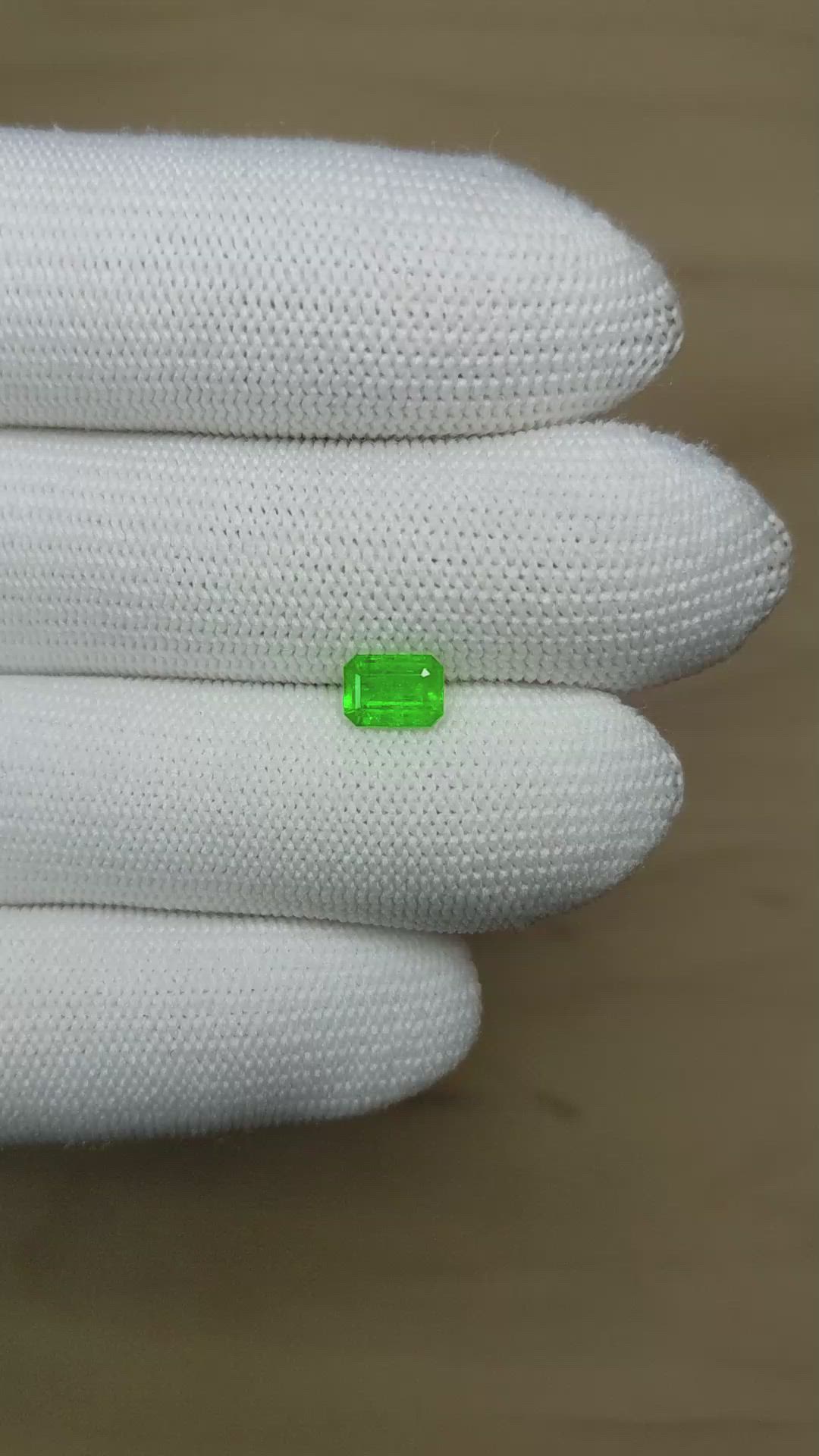 0.73 Ct. Emerald from Afghanistan Size Video
