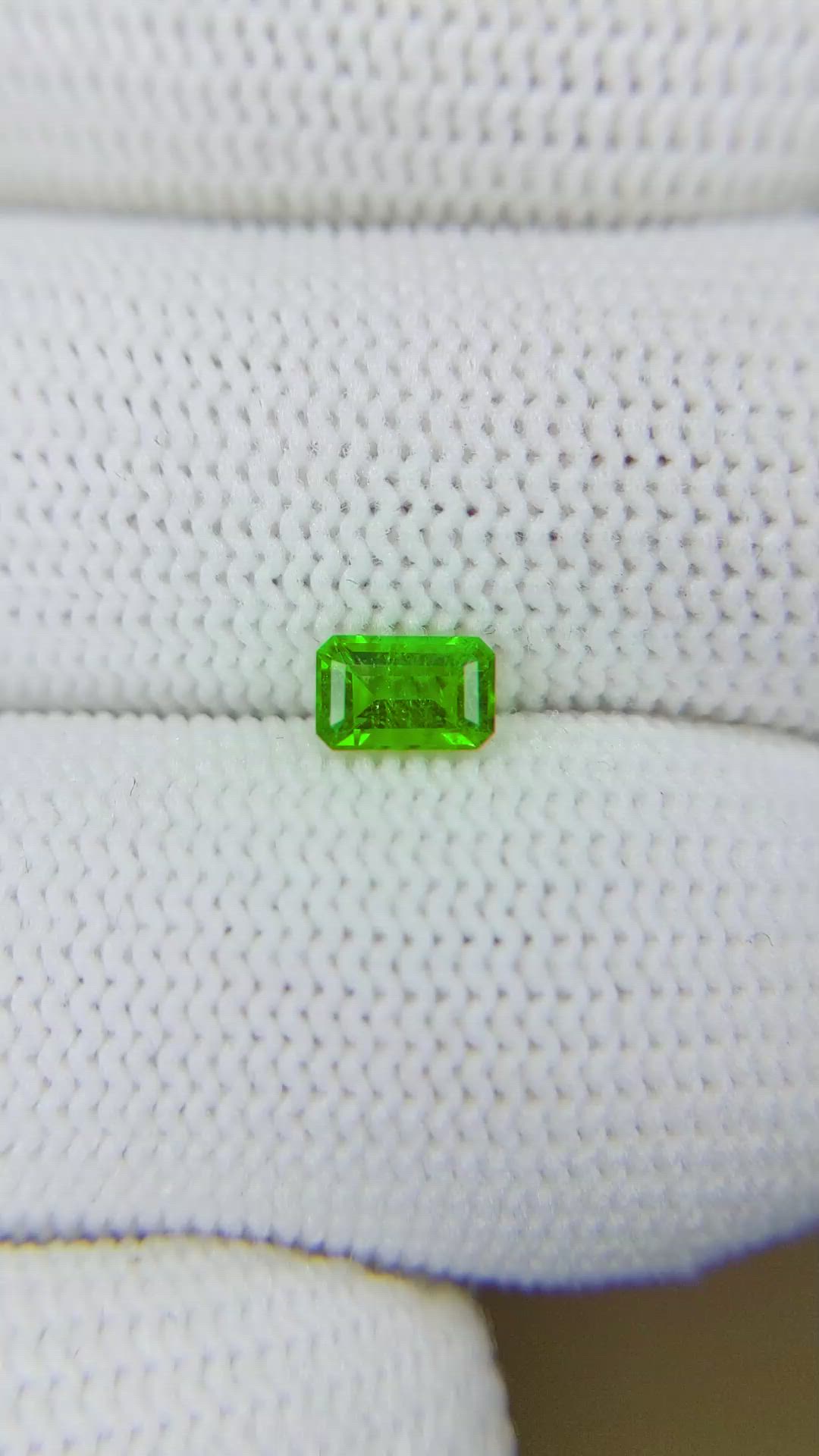 0.42 Ct. Emerald from Afghanistan Size Video