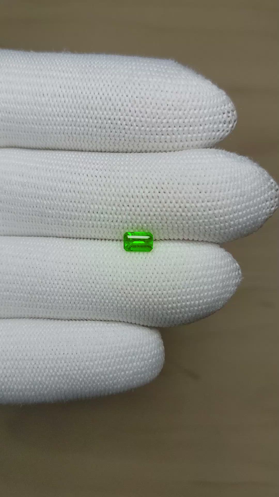 0.42 Ct. Emerald from Afghanistan Size Video