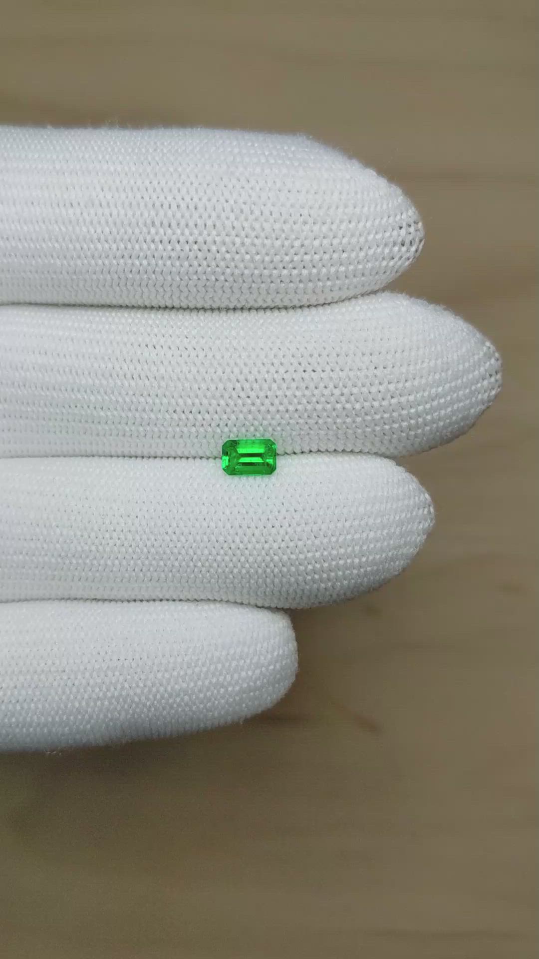 0.47 Ct. Emerald from Afghanistan Size Video