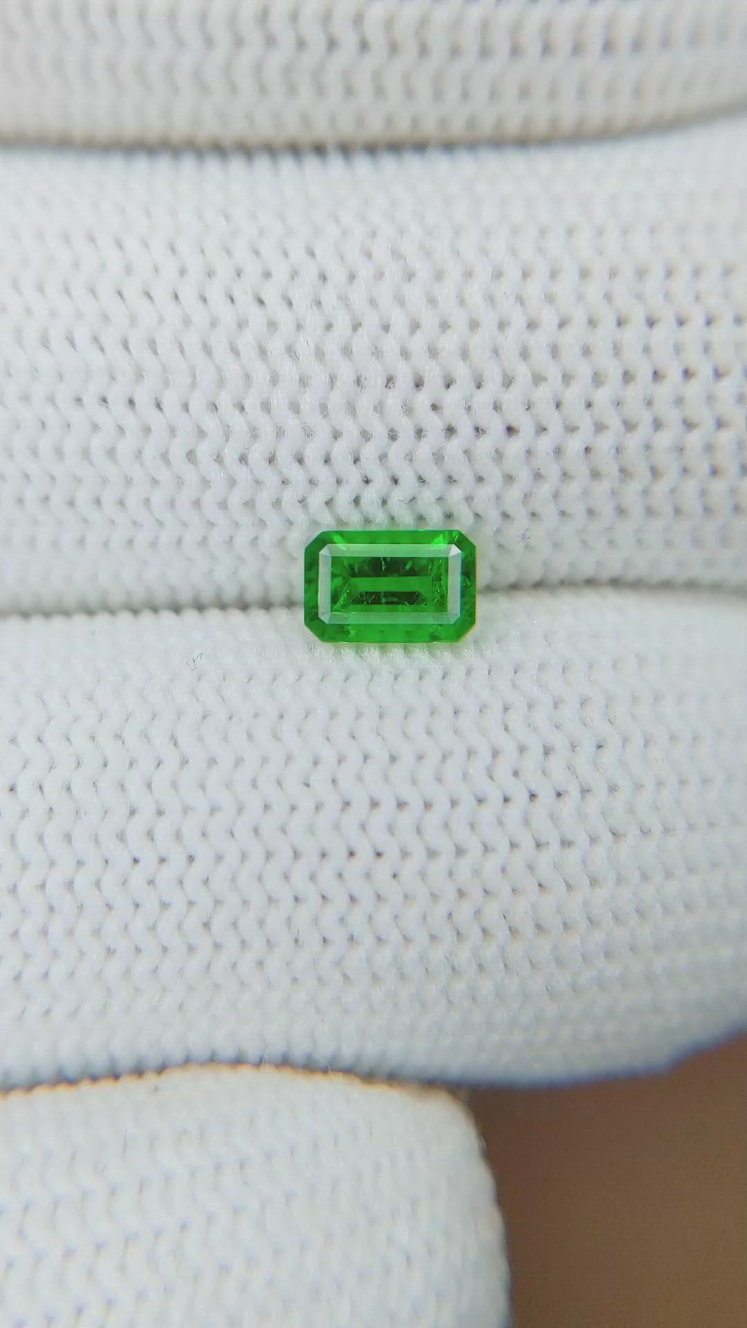 0.47 Ct. Emerald from Afghanistan Size Video