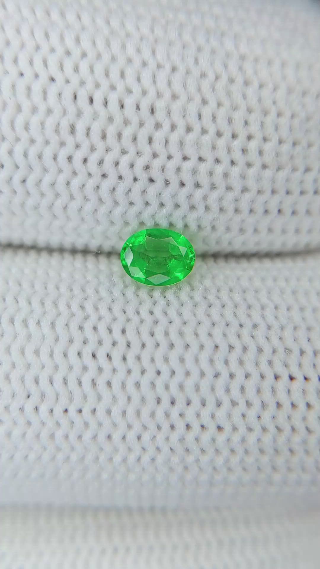 0.25 Ct. Emerald from Afghanistan Size Video