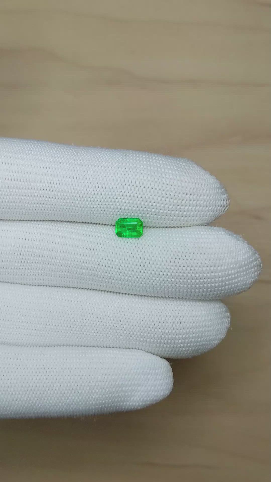 0.78 Ct. Emerald from Afghanistan Size Video