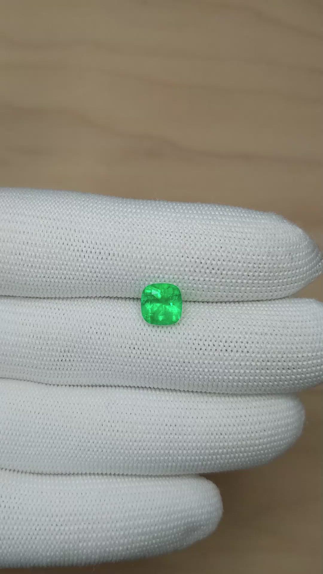 2.06 Ct. Emerald from Colombia Size Video