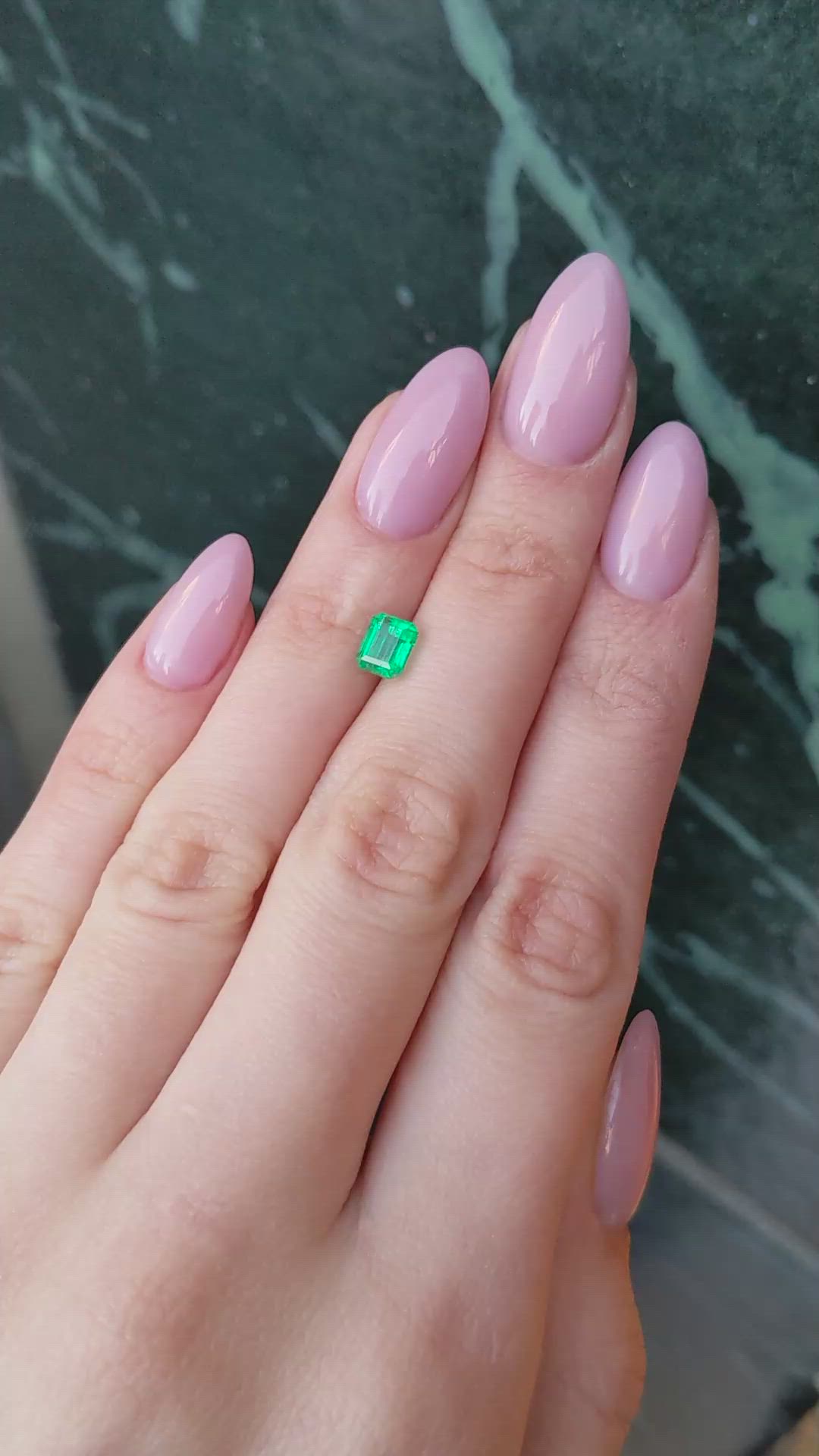 0.99 Ct. Emerald from Colombia Size Video