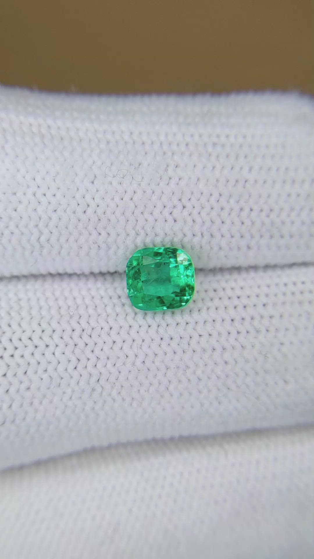 1.06 Ct. Emerald from Colombia Size Video
