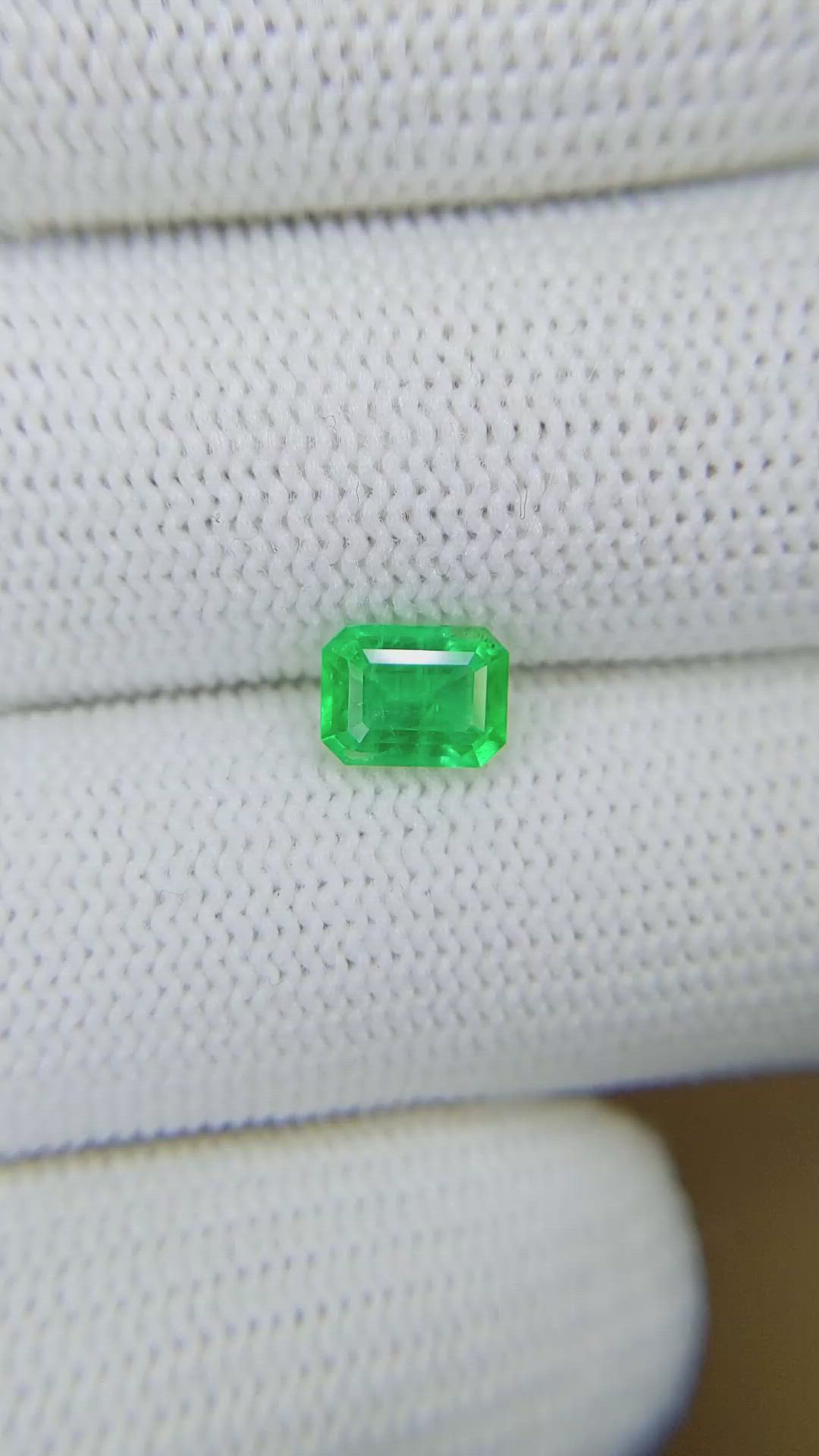 1.03 Ct. Emerald from Afghanistan Size Video