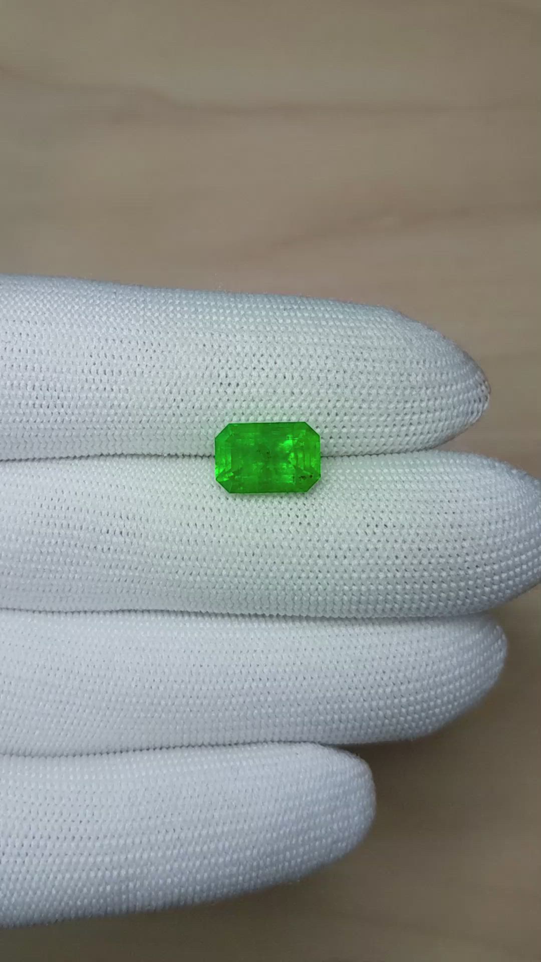 4.62 Ct. Emerald from Afghanistan Size Video