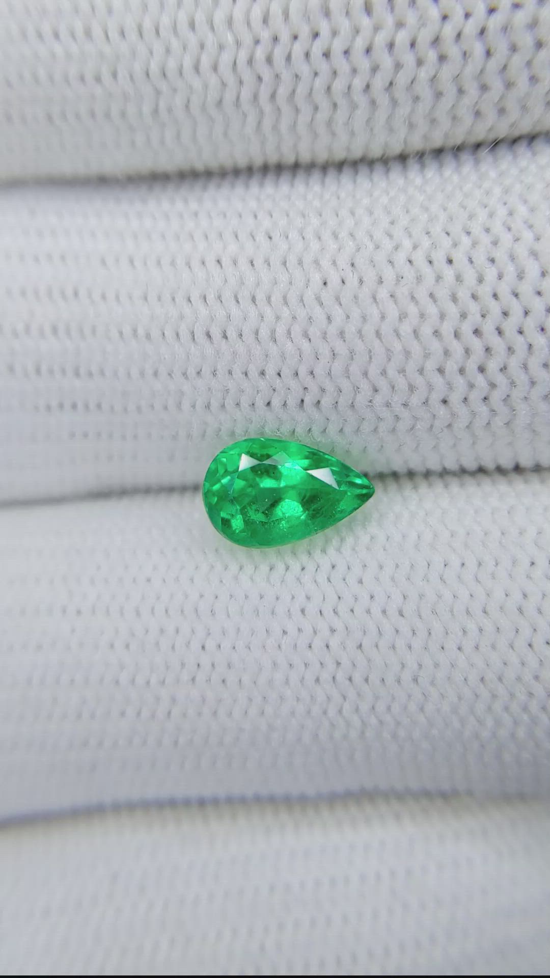 1.18 Ct. Emerald from Colombia Size Video
