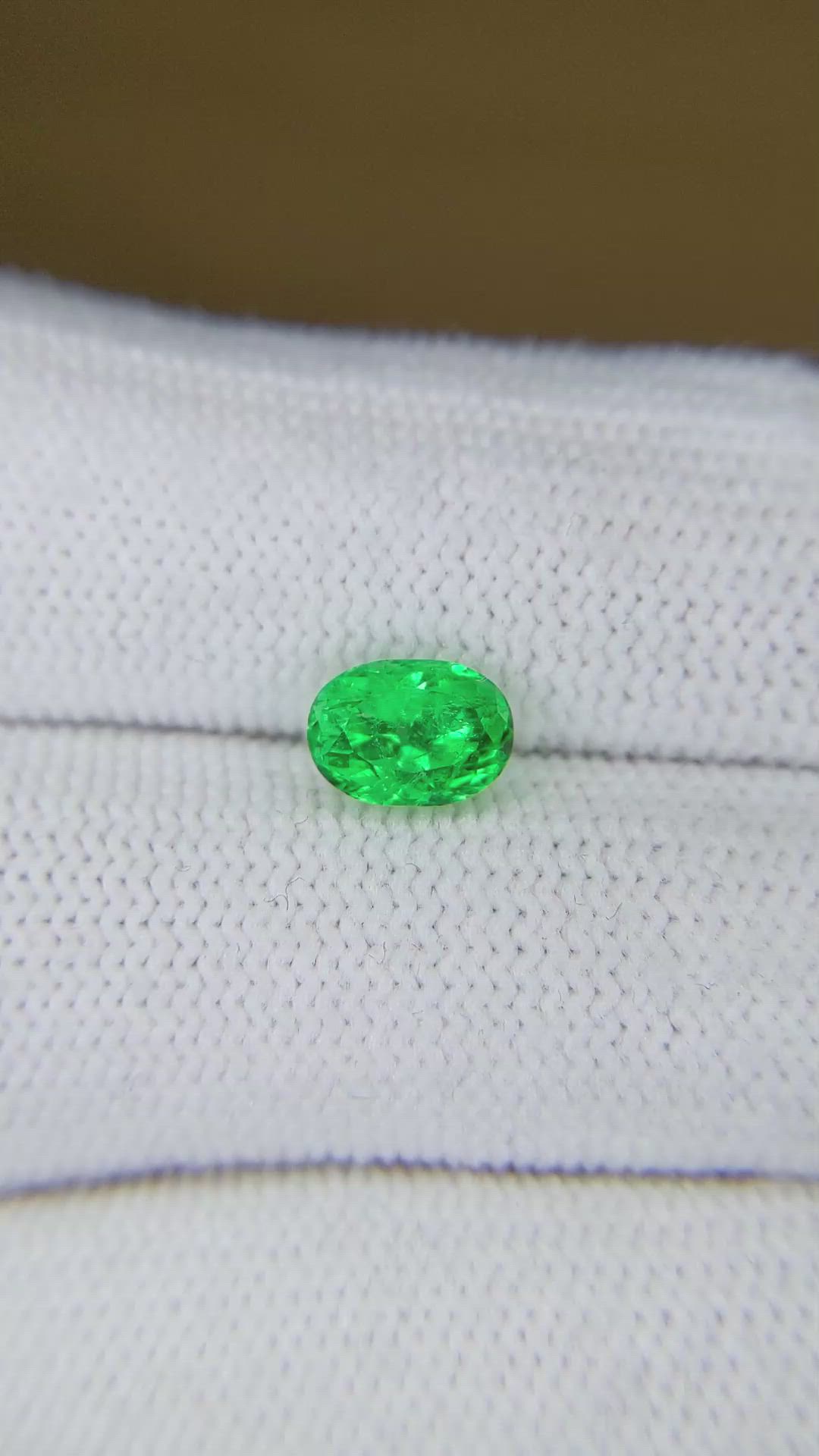 1.19 Ct. Emerald from Colombia Size Video