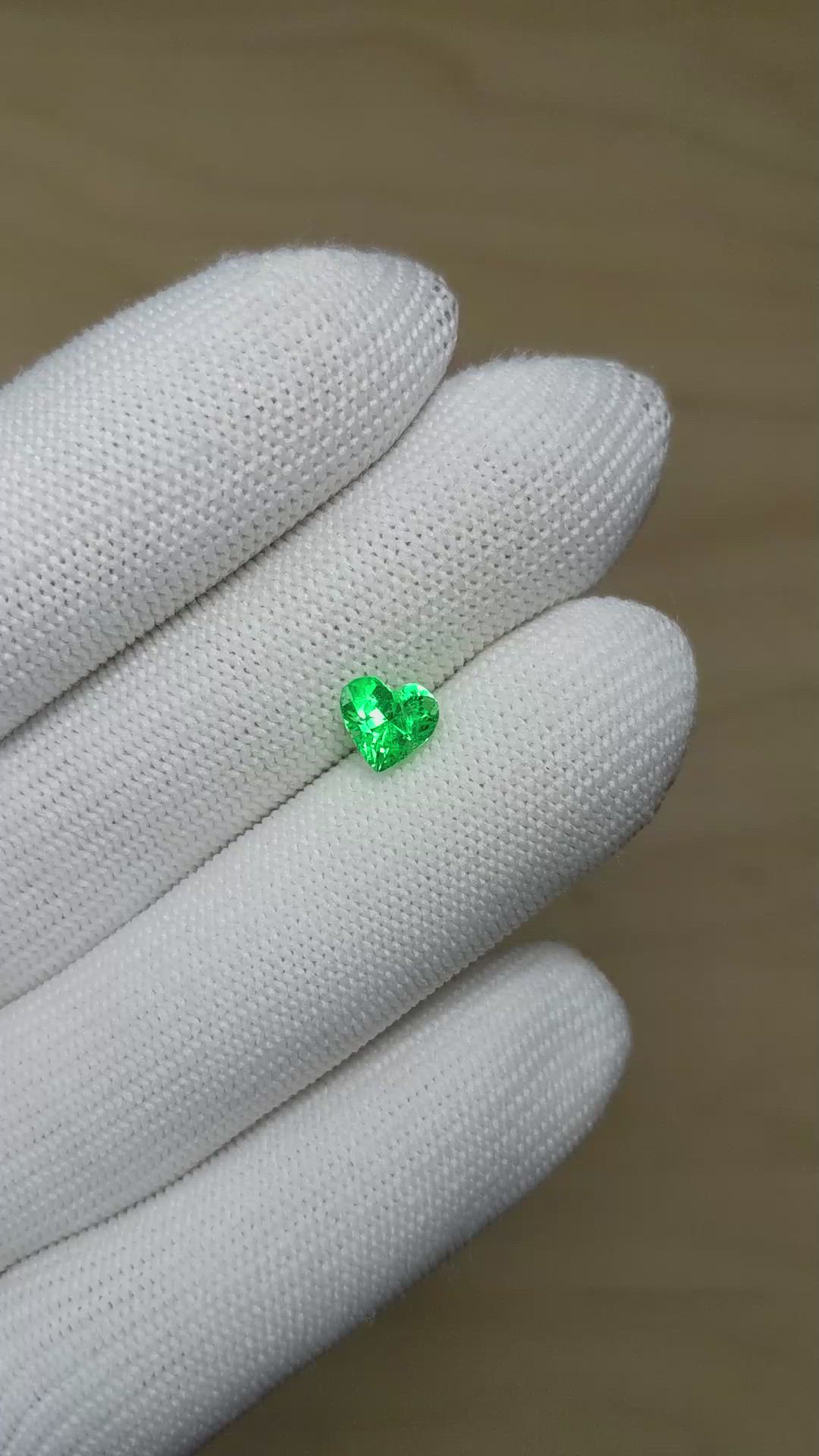 1.08 Ct. Emerald from Colombia Size Video