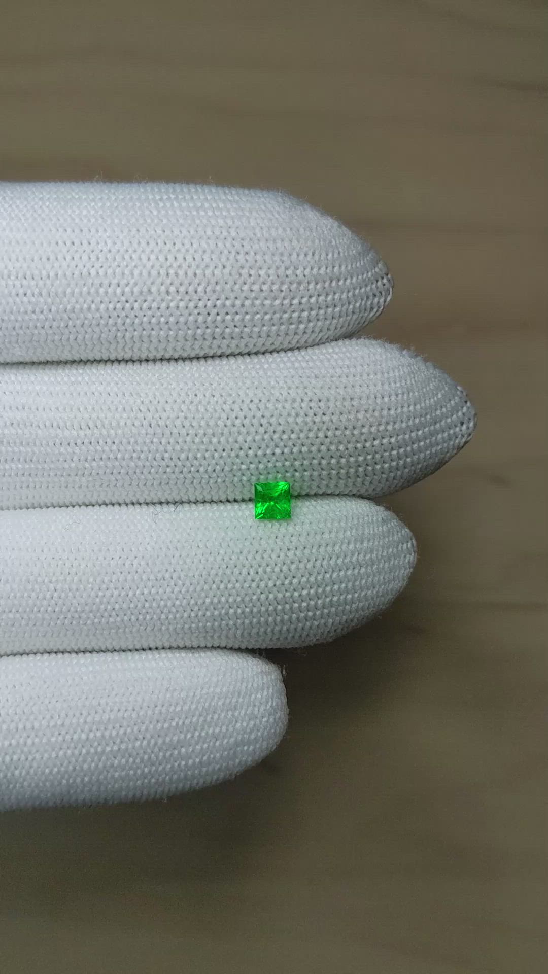 0.35 Ct. Emerald from Afghanistan Size Video