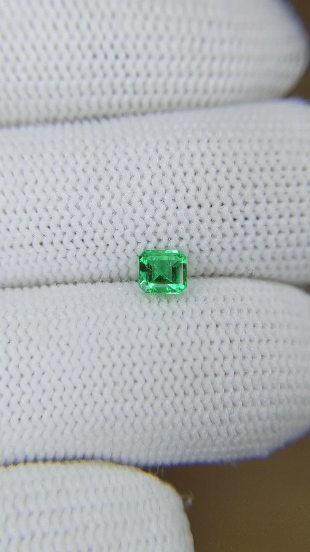 0.40 Ct. Emerald from Afghanistan Size Video