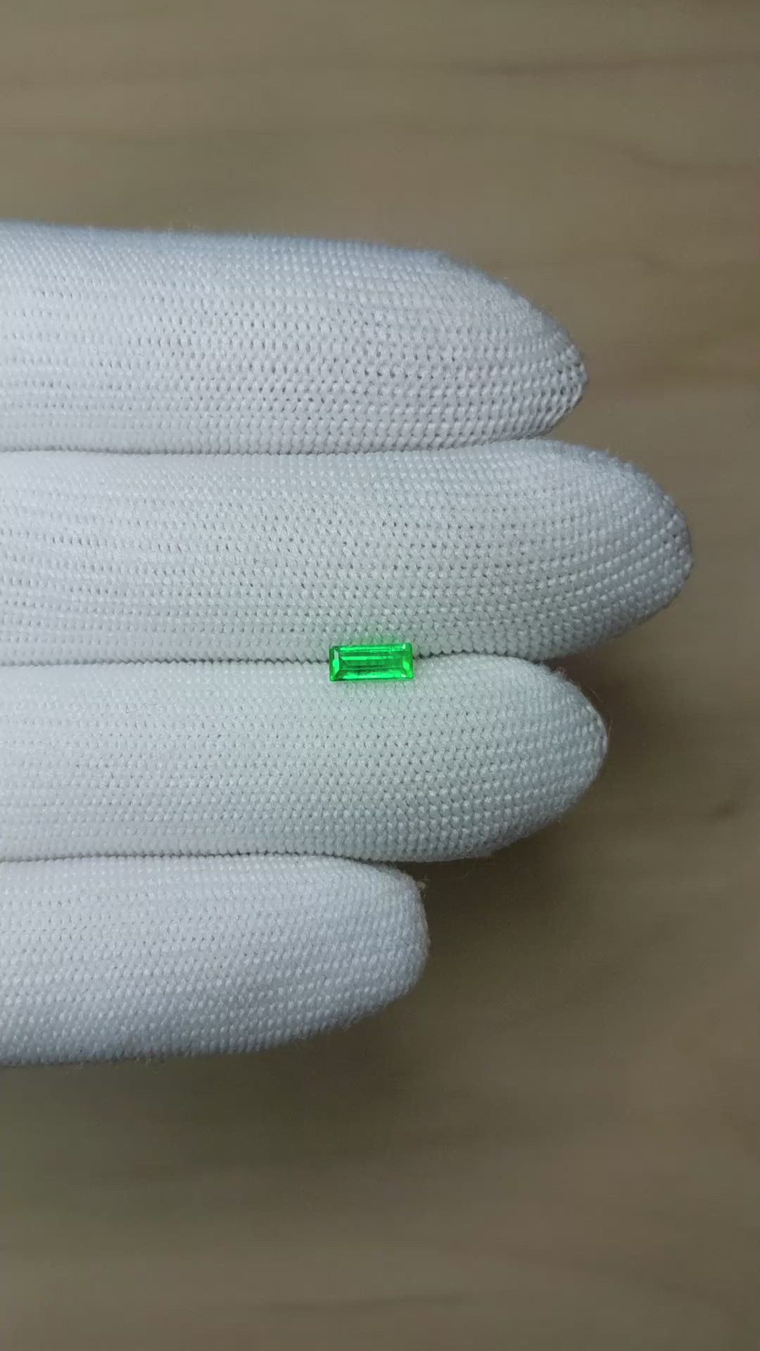 0.33 Ct. Emerald from Afghanistan Size Video