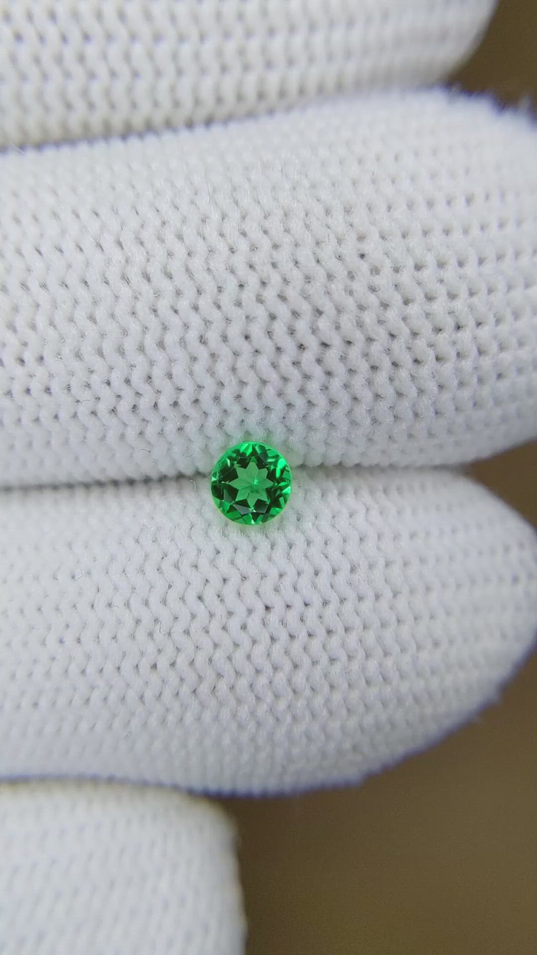 0.25 Ct. Emerald from Afghanistan Size Video