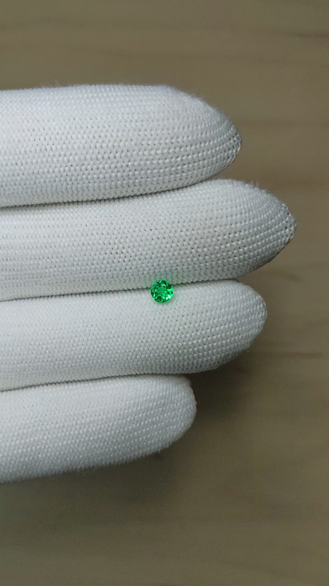 0.25 Ct. Emerald from Afghanistan Size Video