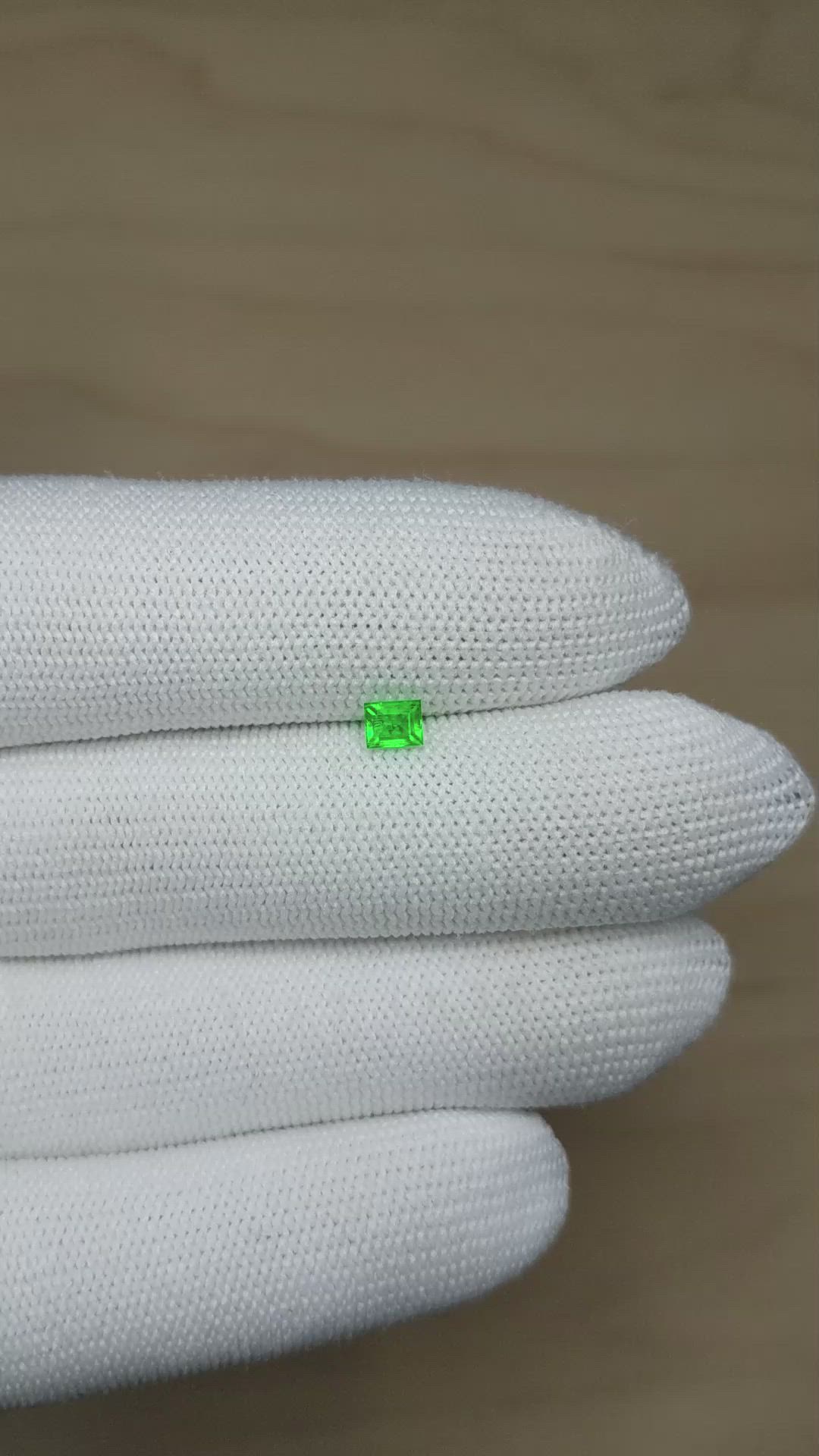 0.35 Ct. Emerald from Afghanistan Size Video