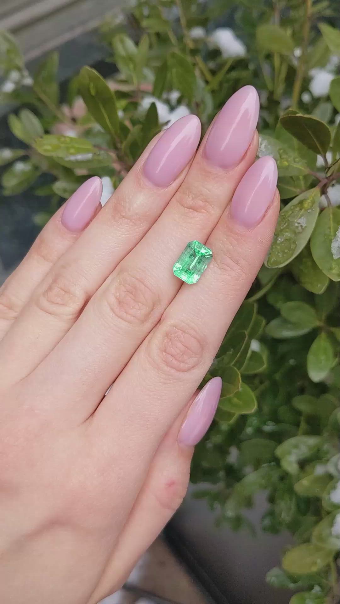 3.50 Ct. Emerald from Russia Size Video