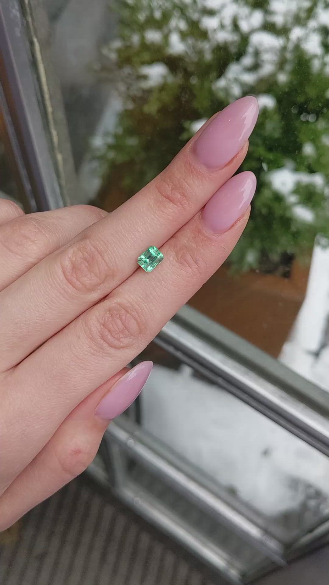 1.03 Ct. Emerald from Russia Size Video