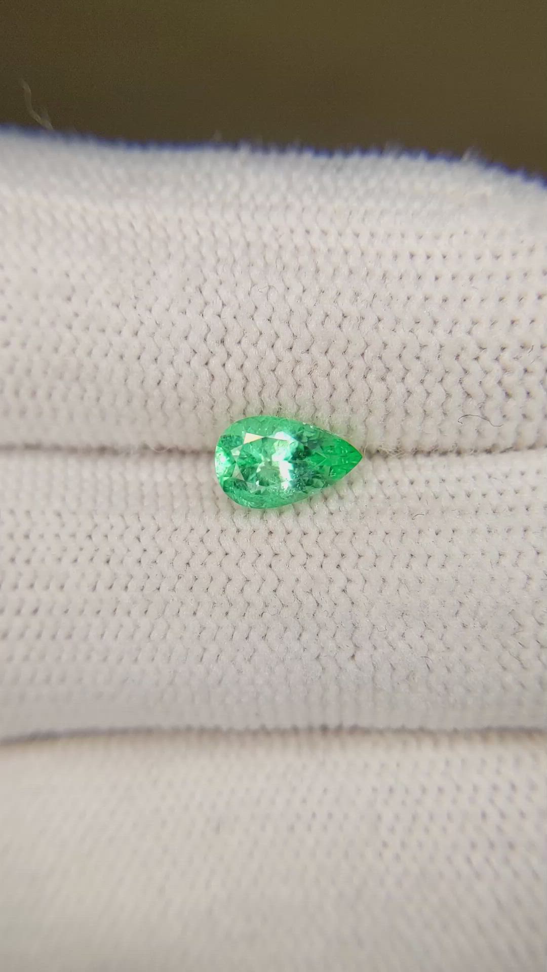 0.81 Ct. Emerald from Russia Size Video