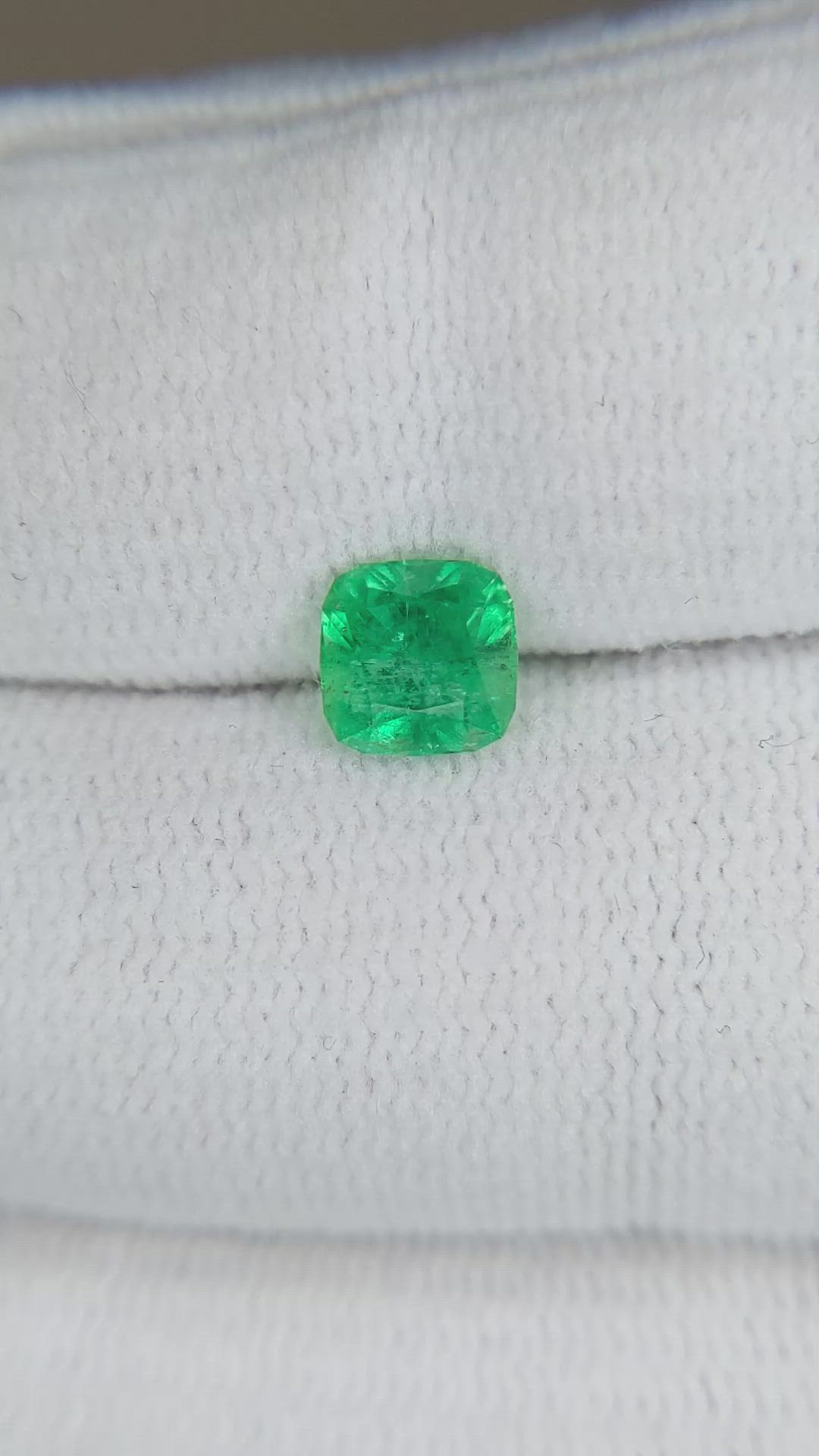 0.72 Ct. Emerald from Afghanistan Size Video