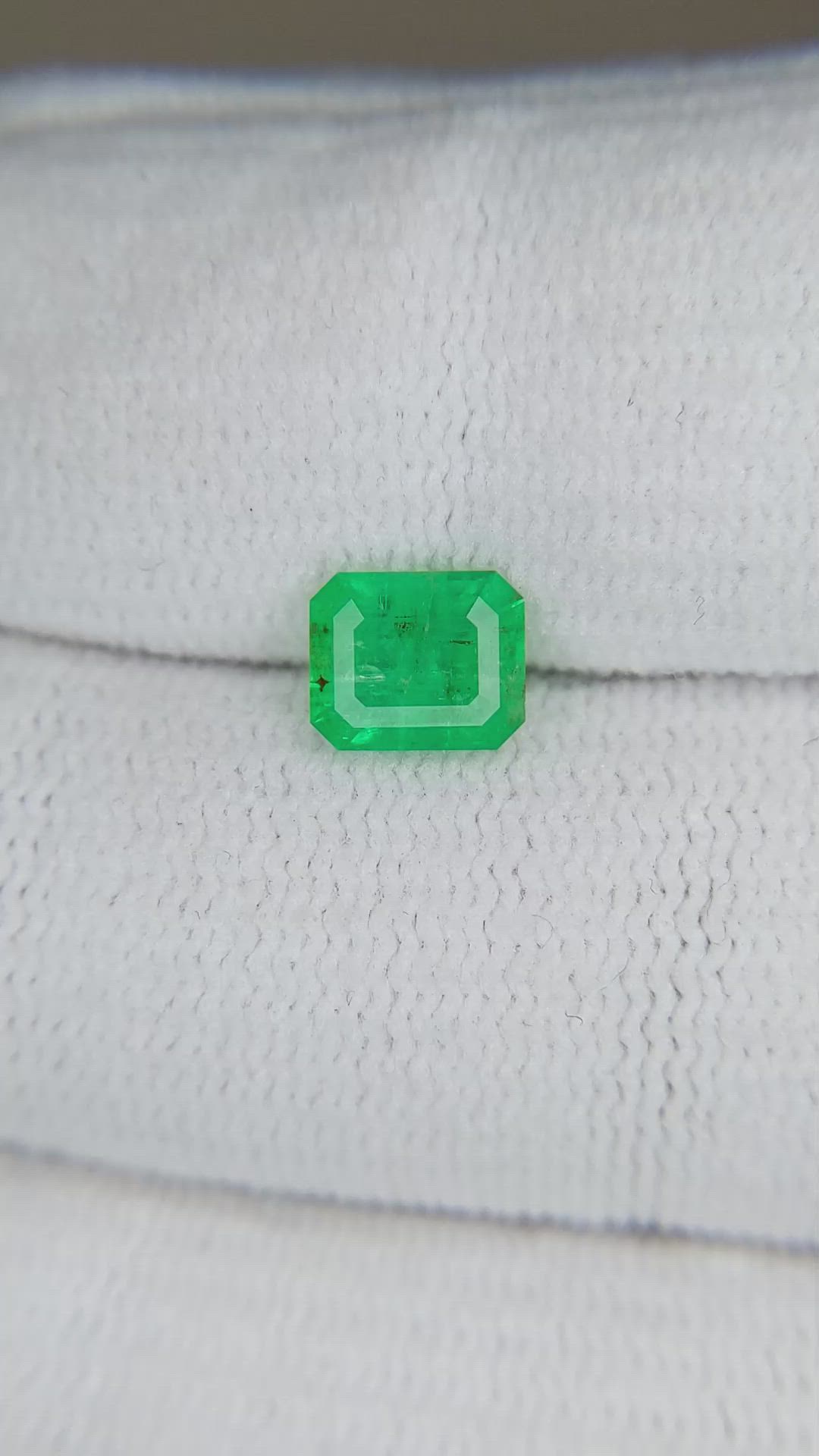0.85 Ct. Emerald from Afghanistan Size Video