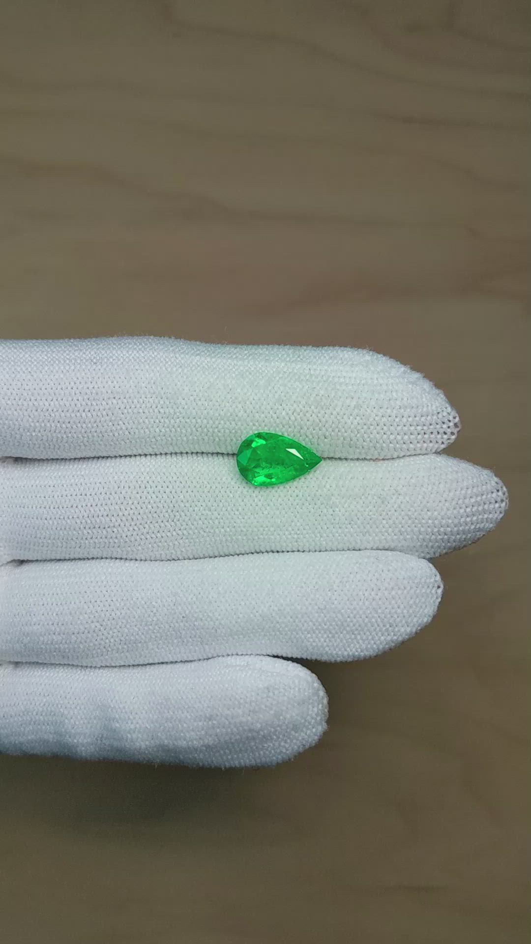 2.20 Ct. Emerald from Colombia Size Video