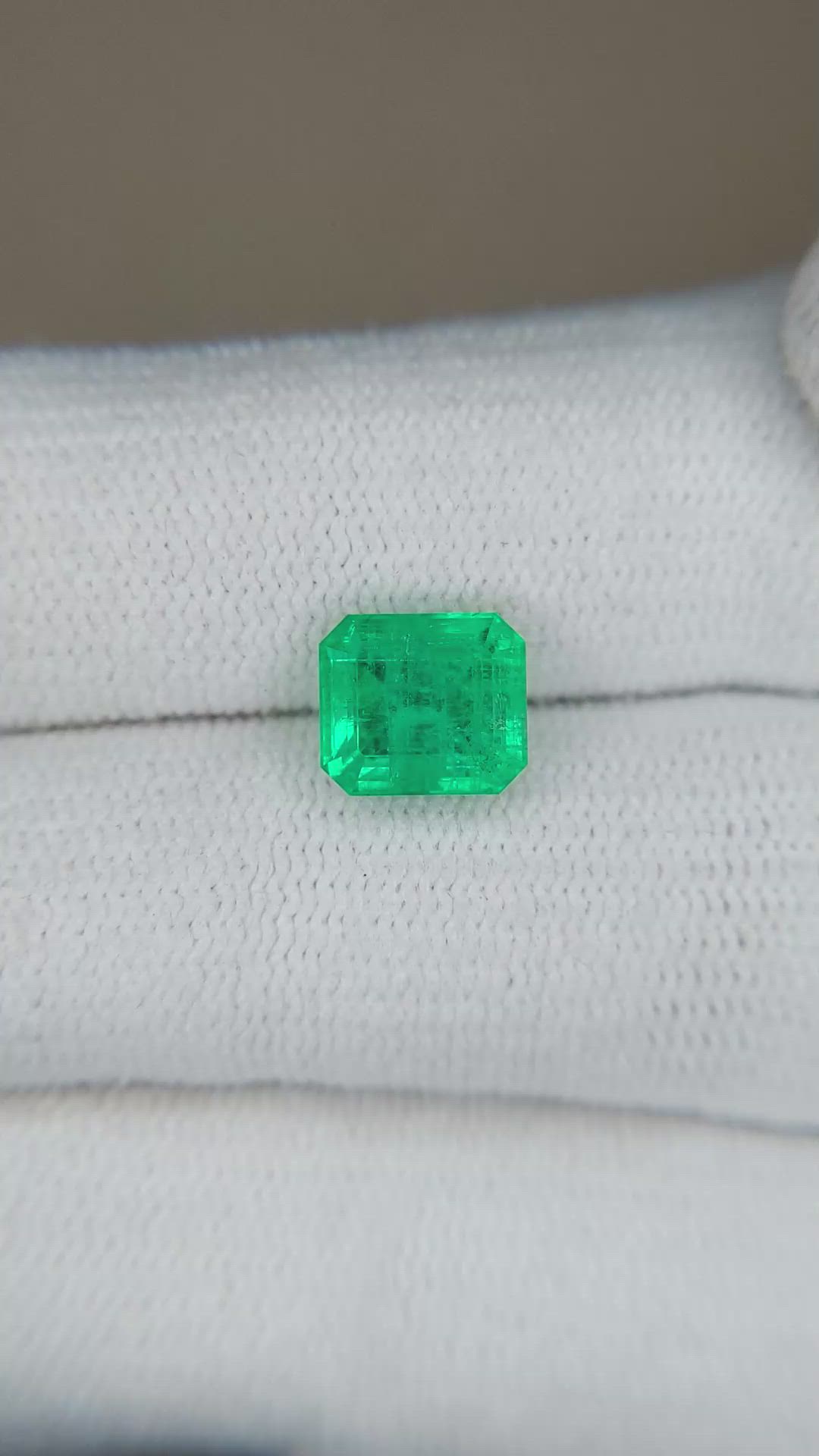 1.84 Ct. Emerald from Russia Size Video